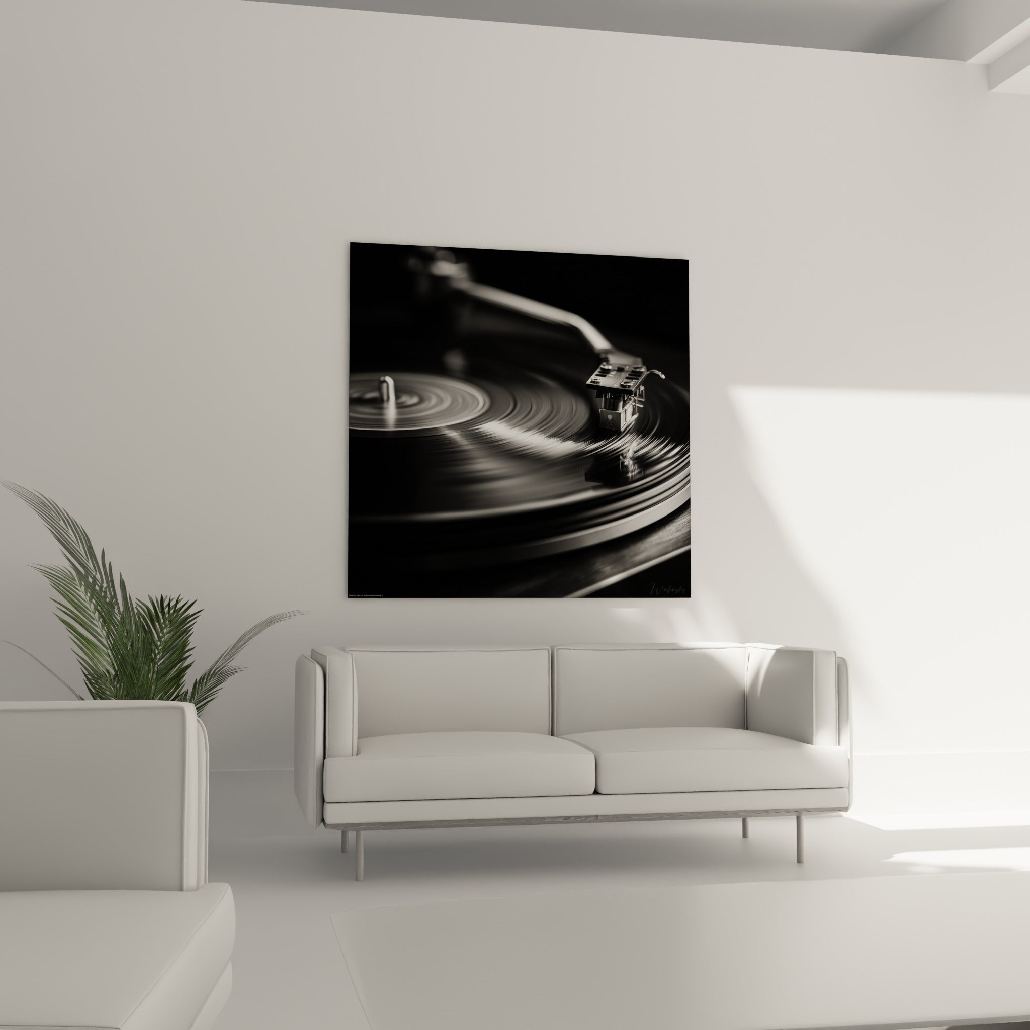 Musique incarnée par une platine vinyle anthracite aux reflets métalliques, au-dessus d'un canapé dans un salon lumineux
