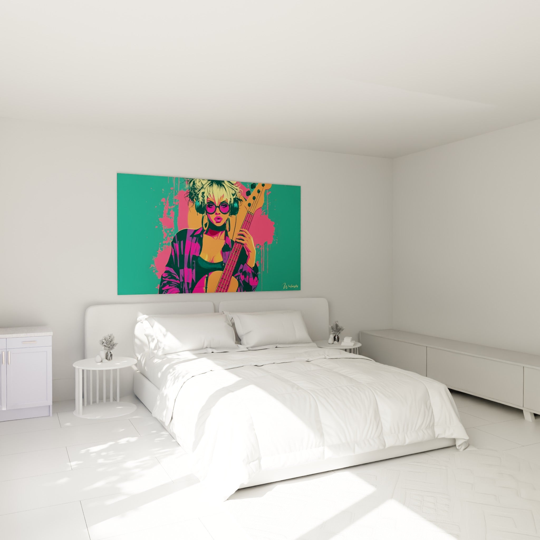 Musicienne en chemise violette et guitare orange, accrochée au-dessus d'un lit dans une chambre claire