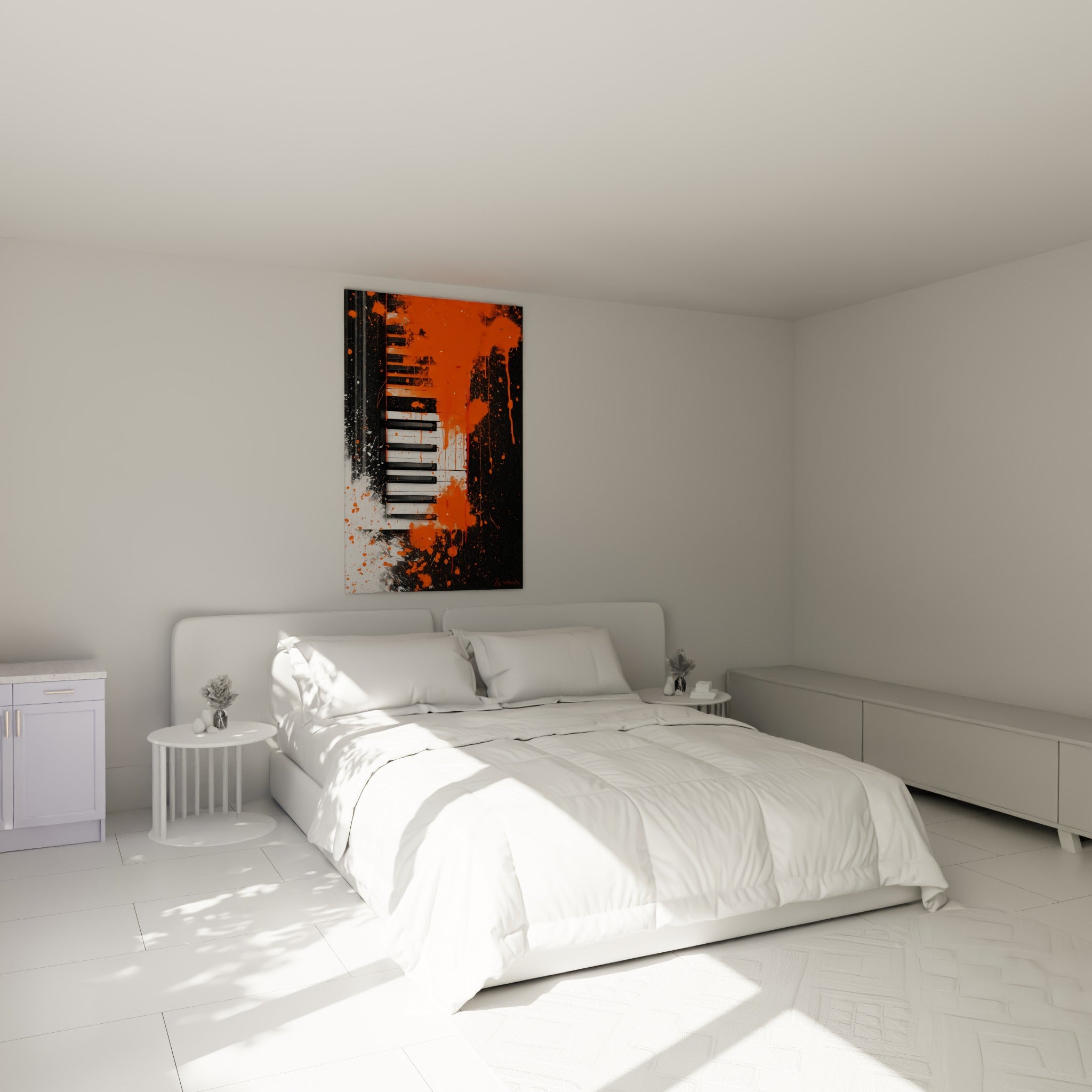 Touches de piano noir et blanc striées d'orange, accrochées au-dessus d'un lit dans une chambre claire