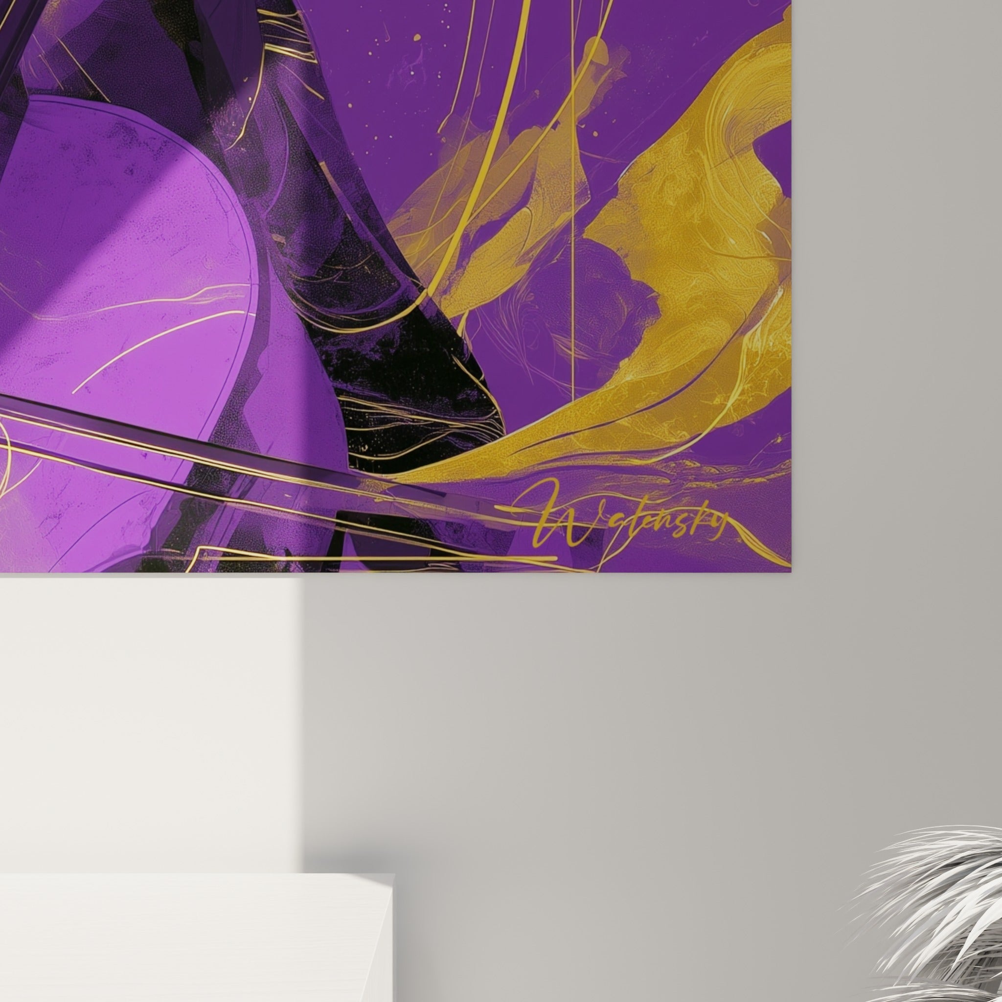 Détail des lignes dorées et des empâtements violets sur les cordes et l'archet du violoncelle peint