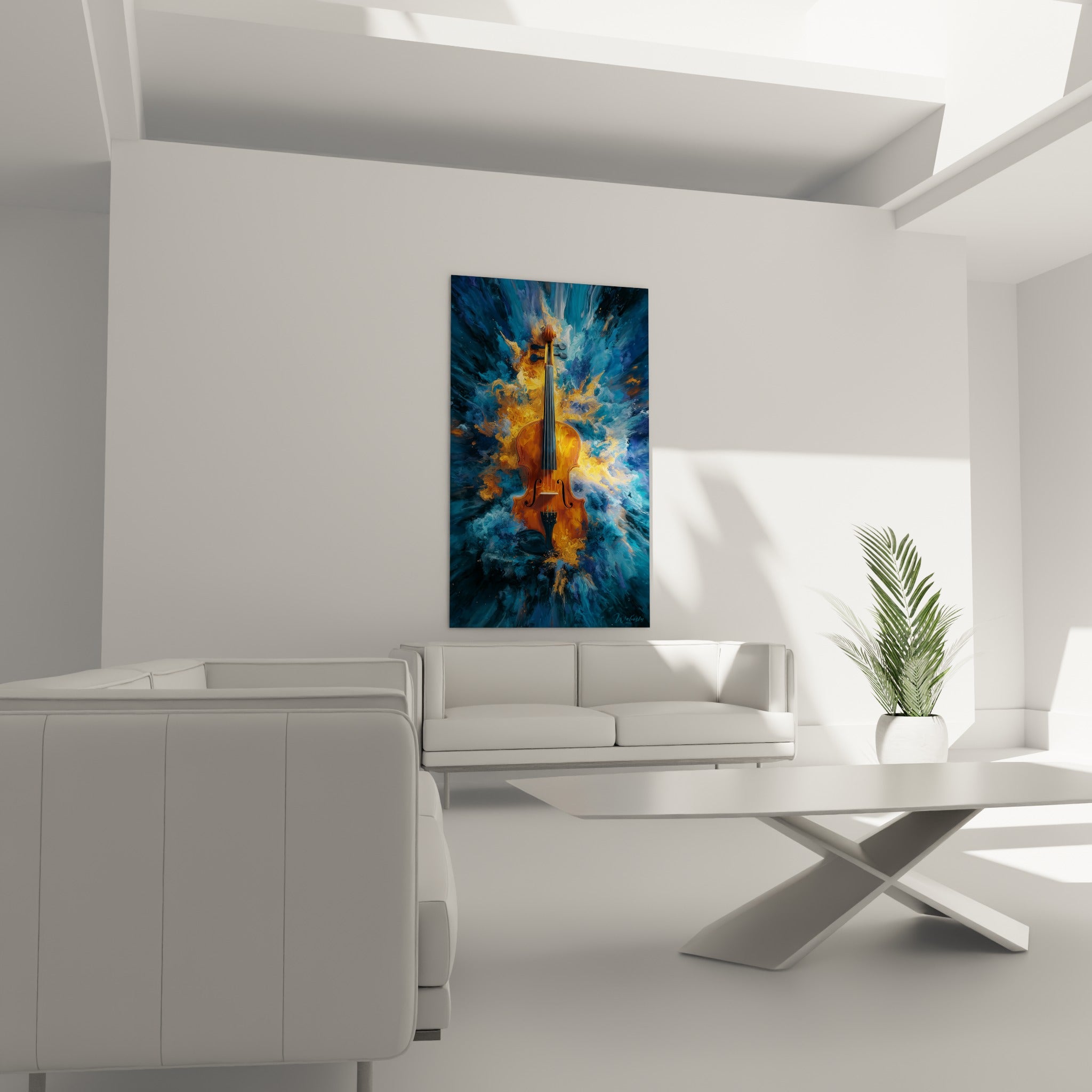 Instrument à cordes ambré entouré de volutes bleu pétrole, placé au-dessus d'un canapé dans un salon lumineux