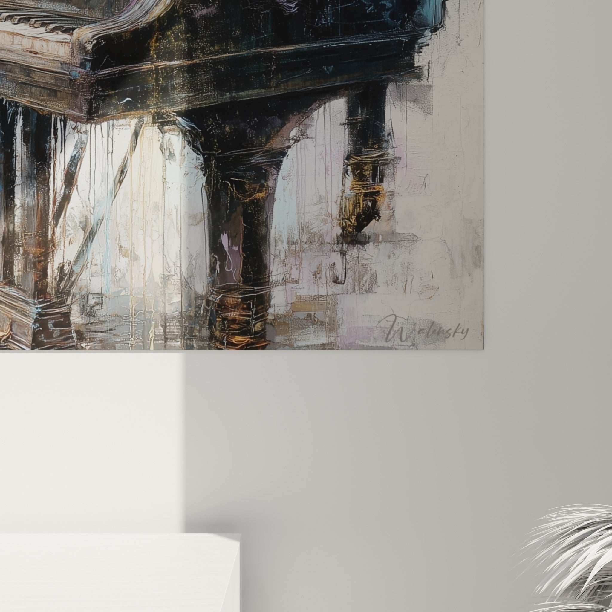 Empâtements dorés et coulures noires sur le pied du piano, grain de toile visible, contrastes de matière saisissants.