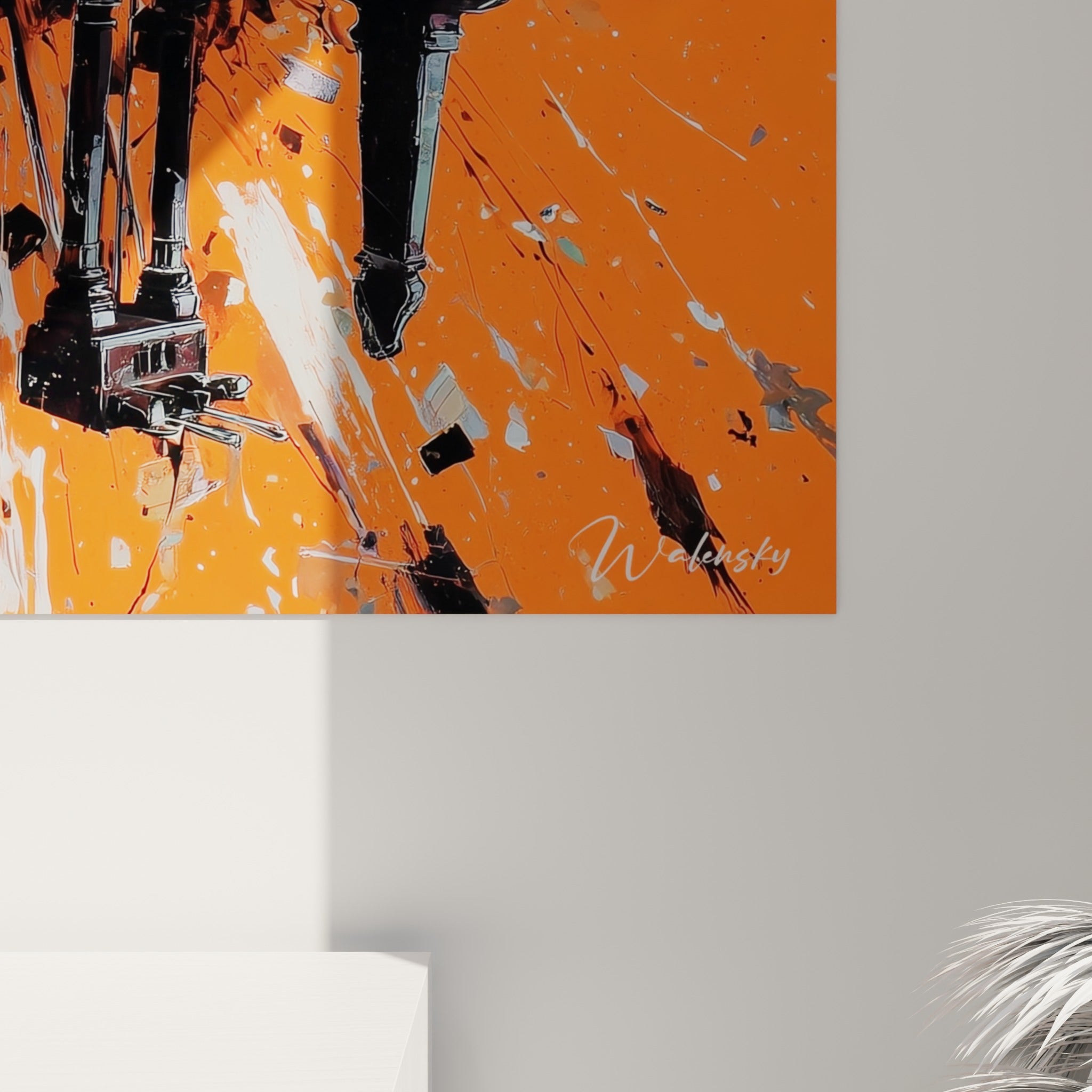 Détail des touches noires et blanches du piano, matière épaisse et coulures orange et anthracite visibles de près