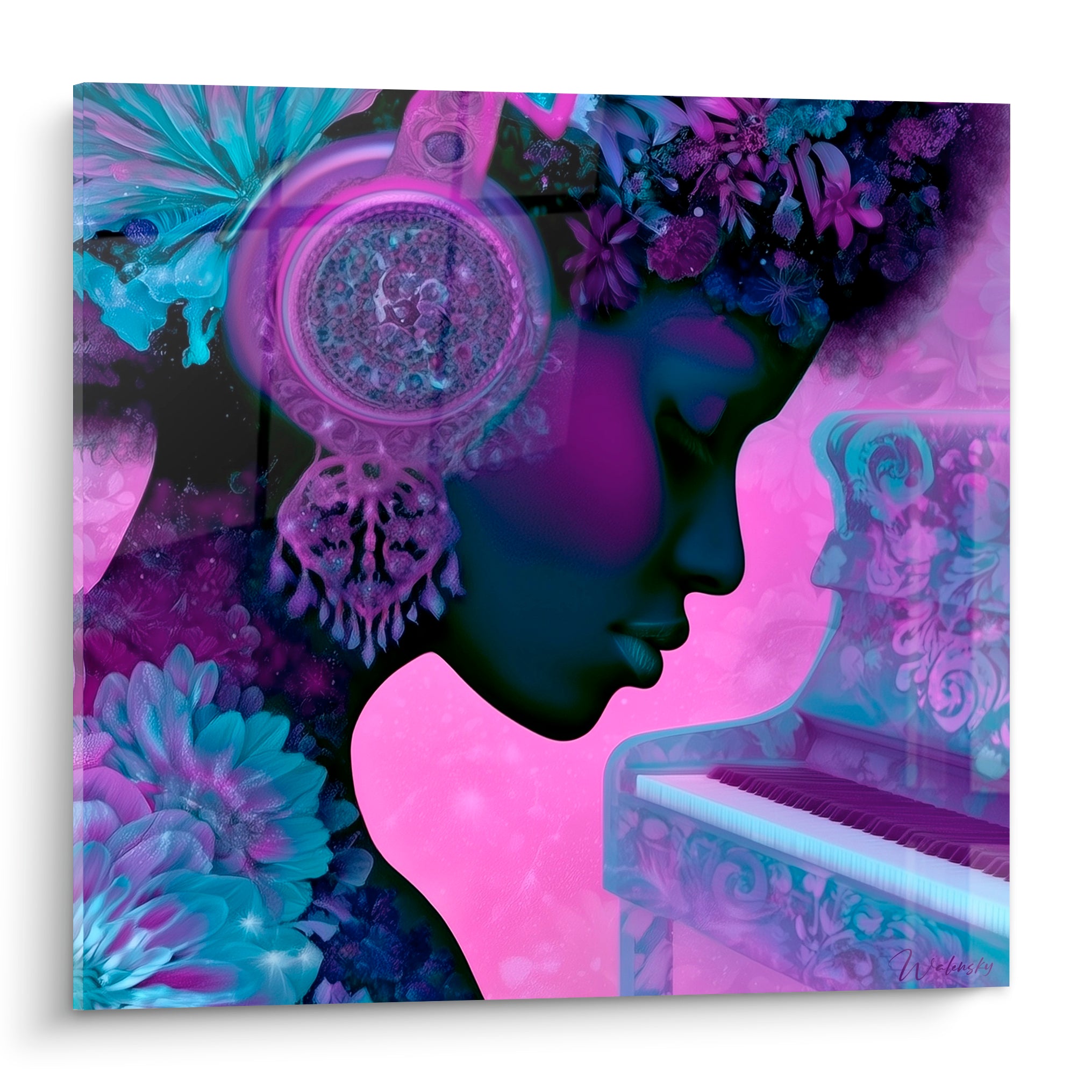 Profil féminin en Musique, silhouette anthracite sur fond rose et violet, fleurs bleu pastel et piano en transparence