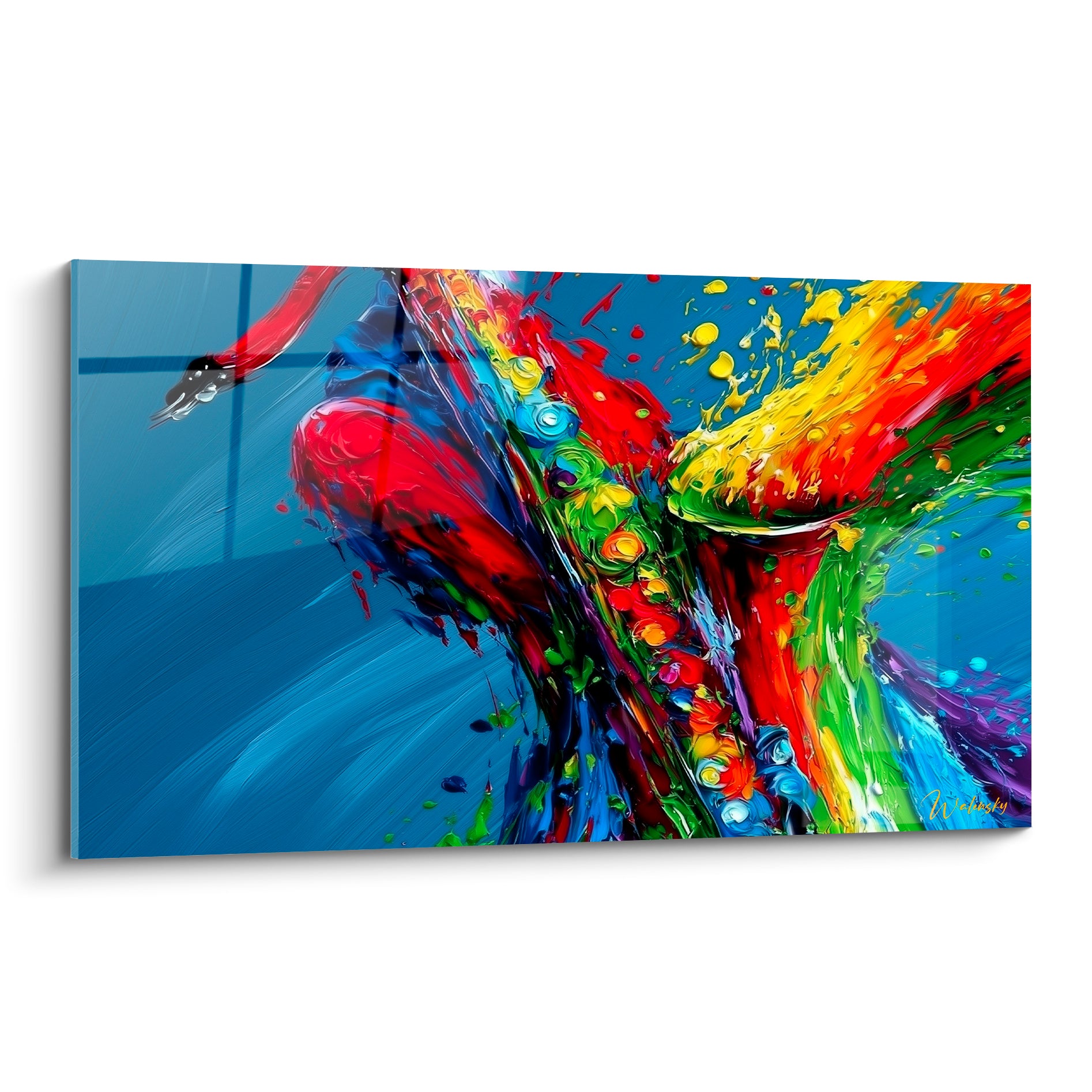 Saxophone éclaté en rouge, jaune et vert sur fond bleu marine, peinture en relief expressive