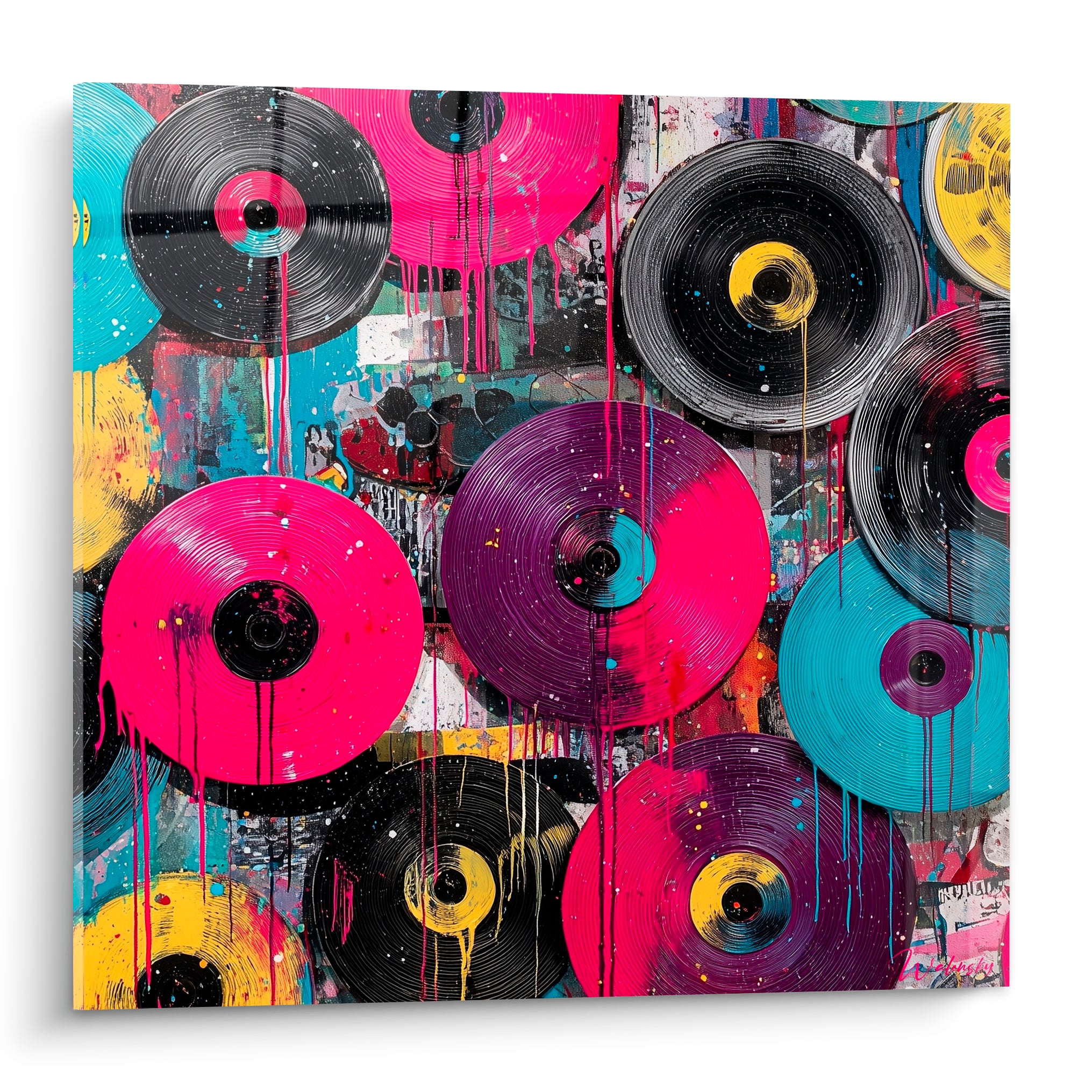 Vinyles empilés en rose fuchsia, turquoise et violet éclaboussés de peinture blanche dégoulinante
