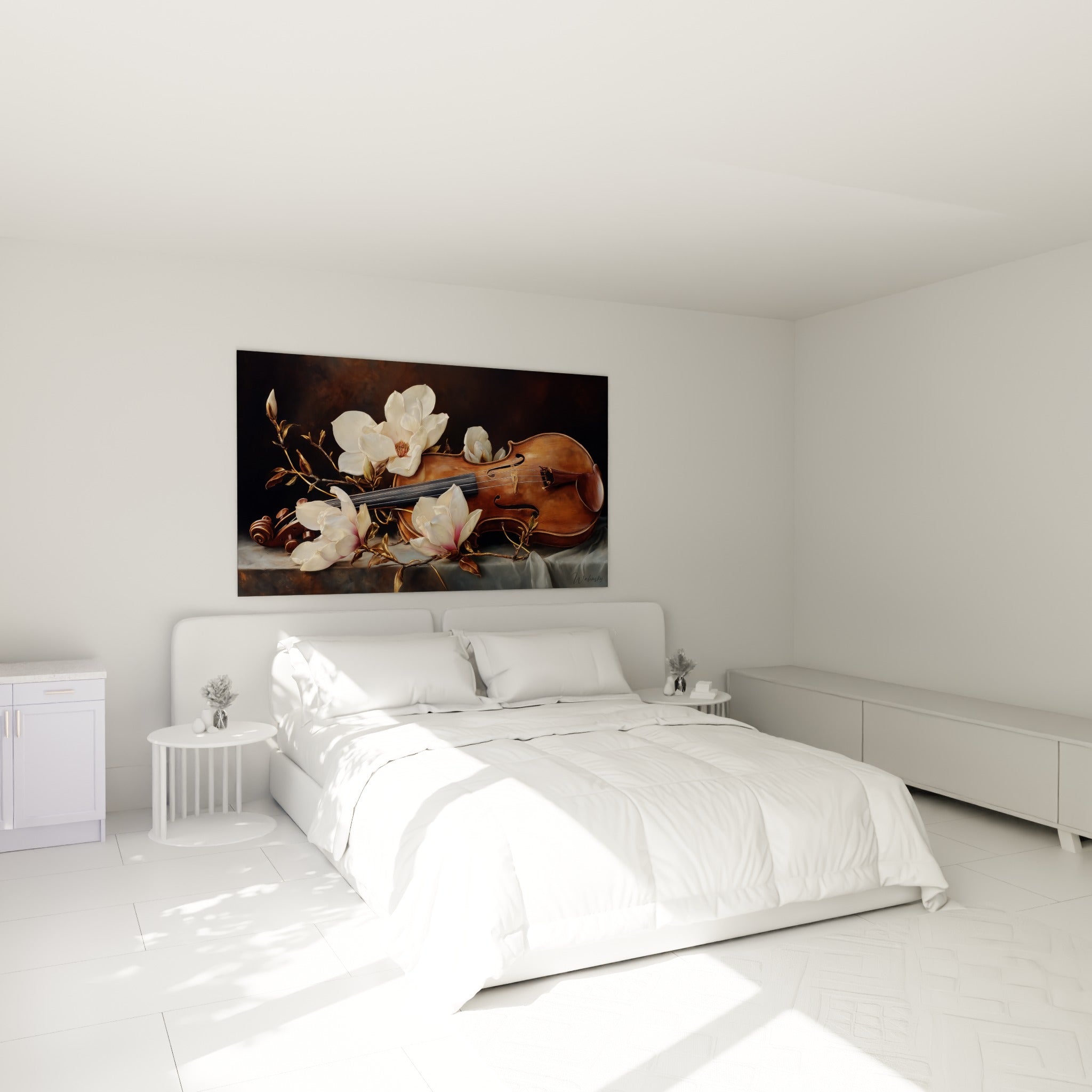 Violon brun et magnolias blancs peints avec finesse, au-dessus d'un lit dans une chambre claire.