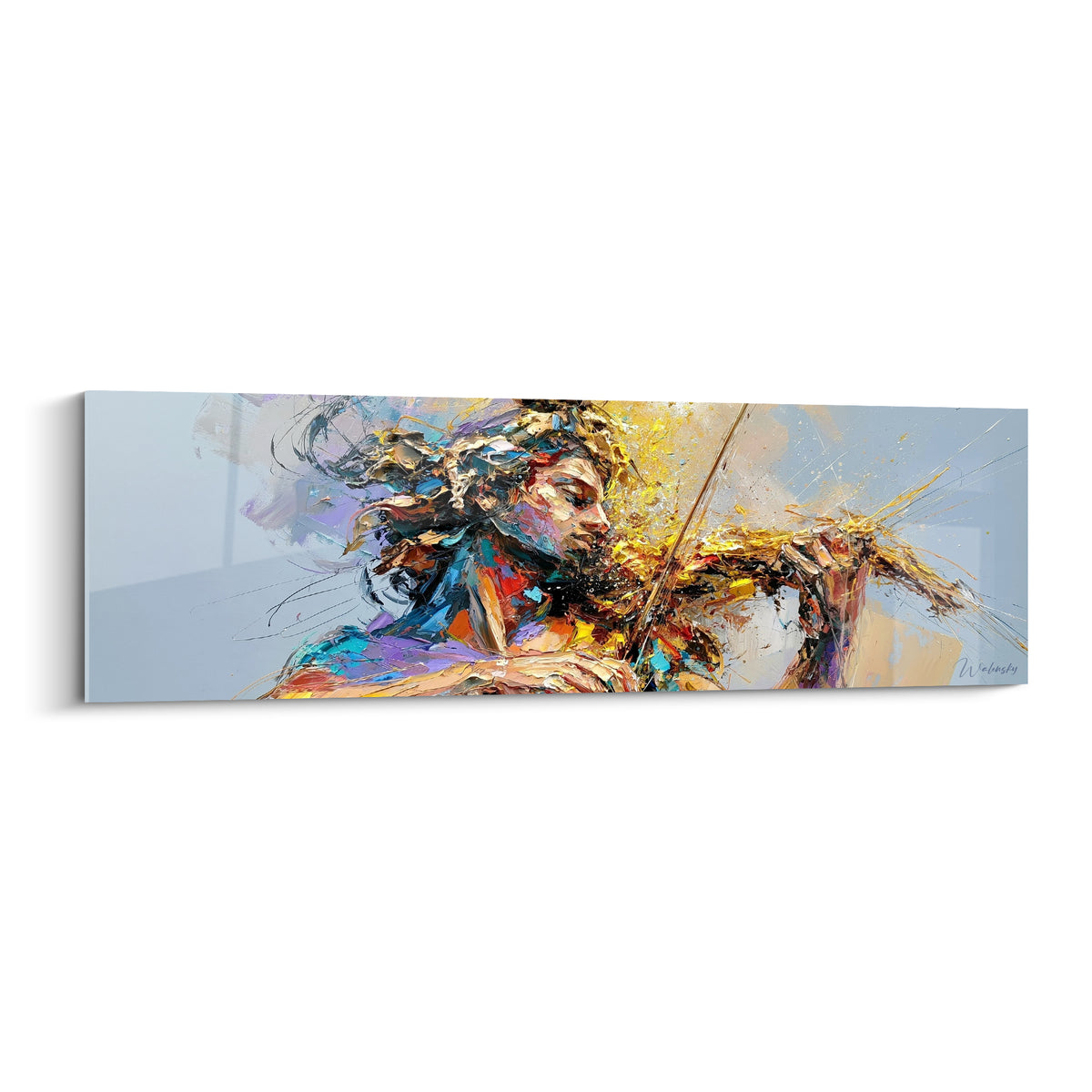 Violoniste au visage bleu turquoise et violet, archet doré éclatant sur fond gris pâle