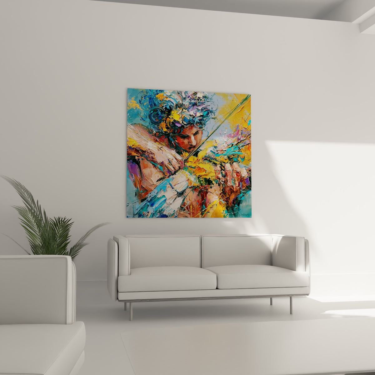 Archet tendu sur les cordes, palette turquoise et terracotta, au-dessus d'un canapé dans un salon lumineux.