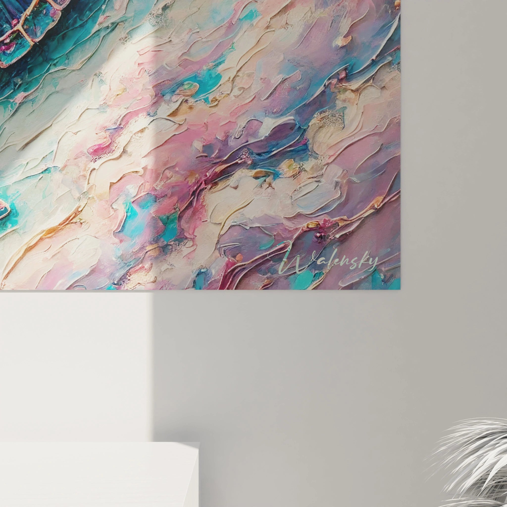 Admirez de près ce tableau tortue de mer, où chaque écaille révèle des nuances vibrantes de bleu et de vert. Une œuvre captivante qui évoque la sérénité et la grâce des océans.