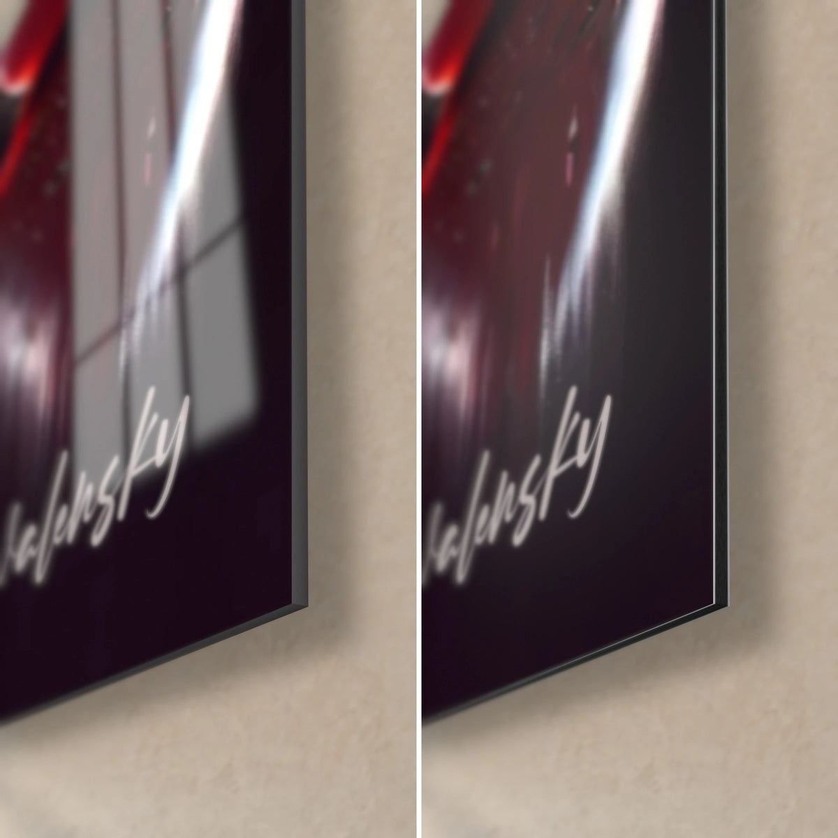 Wall art red and black grapes with droplets, bottom right corner: glossy acrylic glass on the left, matte Dibond aluminium, 3 mm thickness