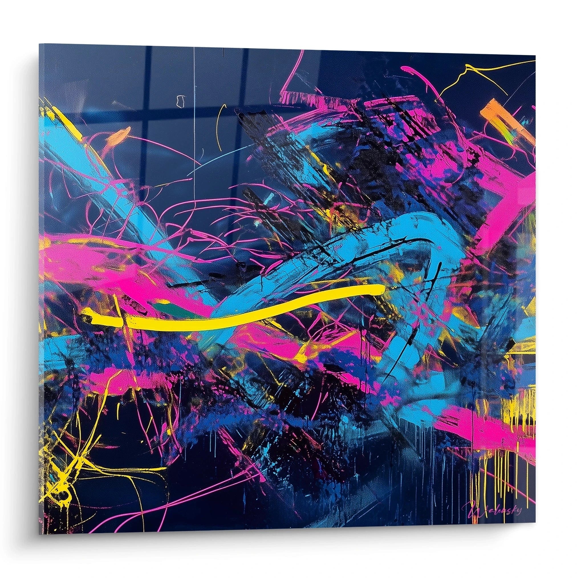 Un tableau abstrait dynamique présentant des éclaboussures de bleu électrique, rose fuchsia et jaune vif sur fond bleu marine, avec des techniques de dripping et des lignes fluides créant un mouvement énergique caractéristique du street art urbain.