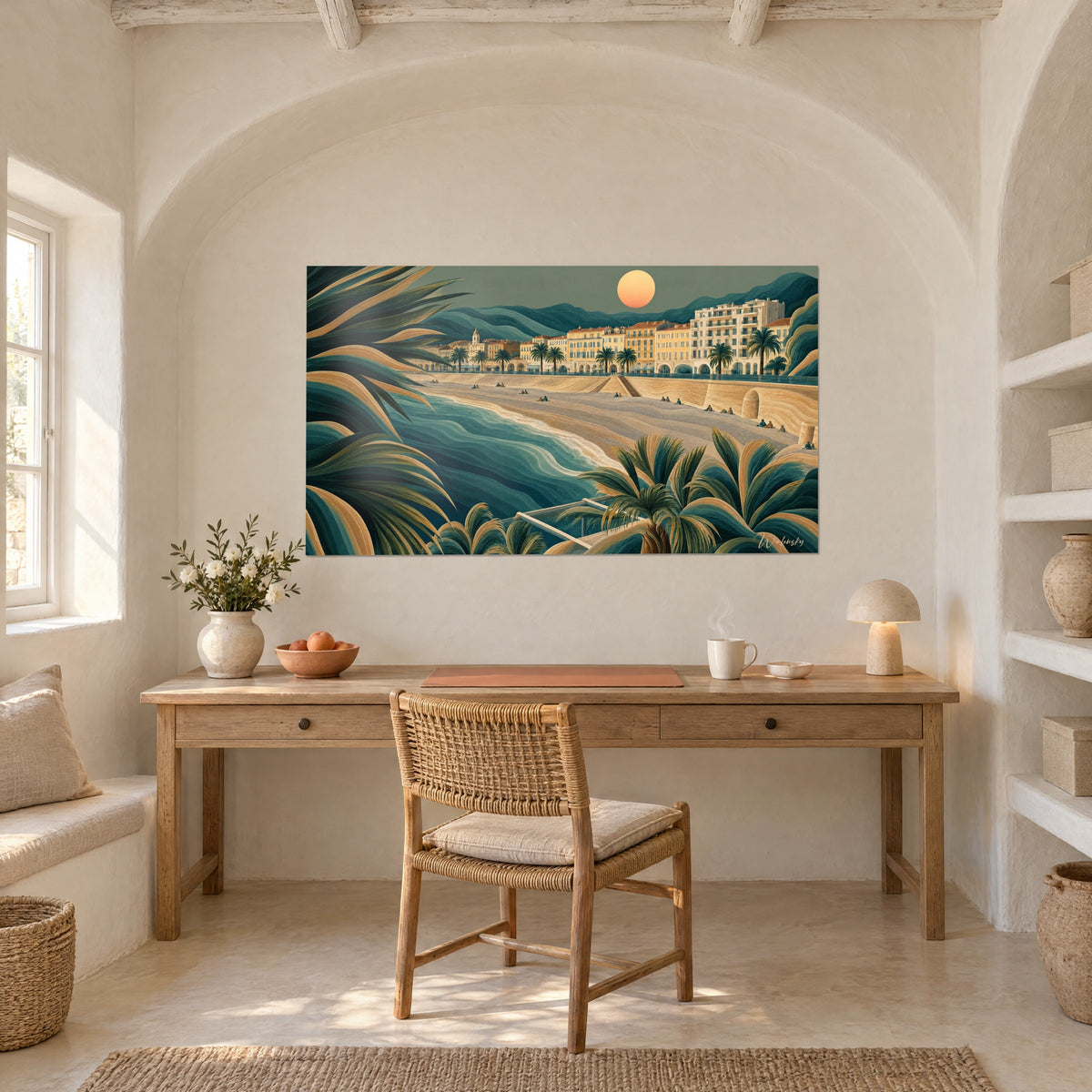 Πίνακας Κυανή Ακτή σε κυματιστές επίπεδες επιφάνειες, γαλαζοπράσινη θάλασσα, μπεζ κτίρια και φοίνικες, κρεμασμένος πάνω από γραφείο από ανοιχτόχρωμο ξύλο