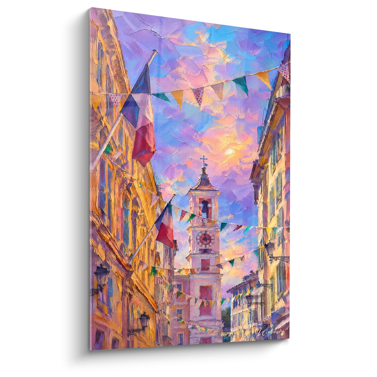 Cuadro callejuela de Niza pintada en ocre y violeta, campanario blanco y banderines colgantes bajo un cielo crepuscular