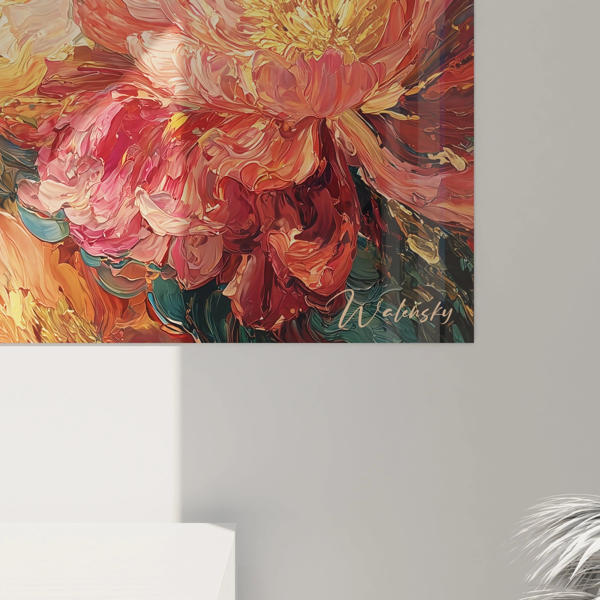 tableau baroque haut de gamme Walensky peinture florale orange et rouge texturée accroché au mur du salon