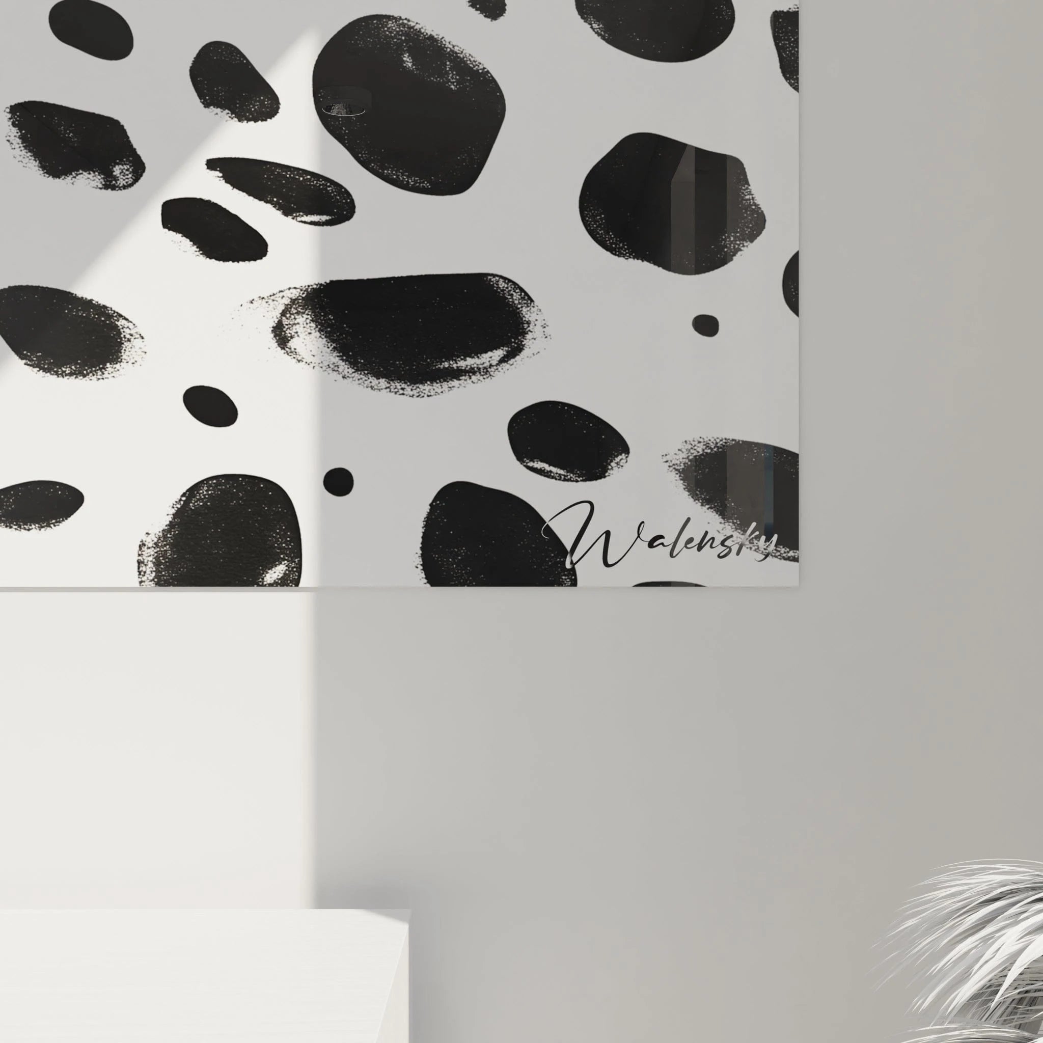 Tableau tacheté noir et blanc de Walensky, parfait pour une décoration moderne et artistique