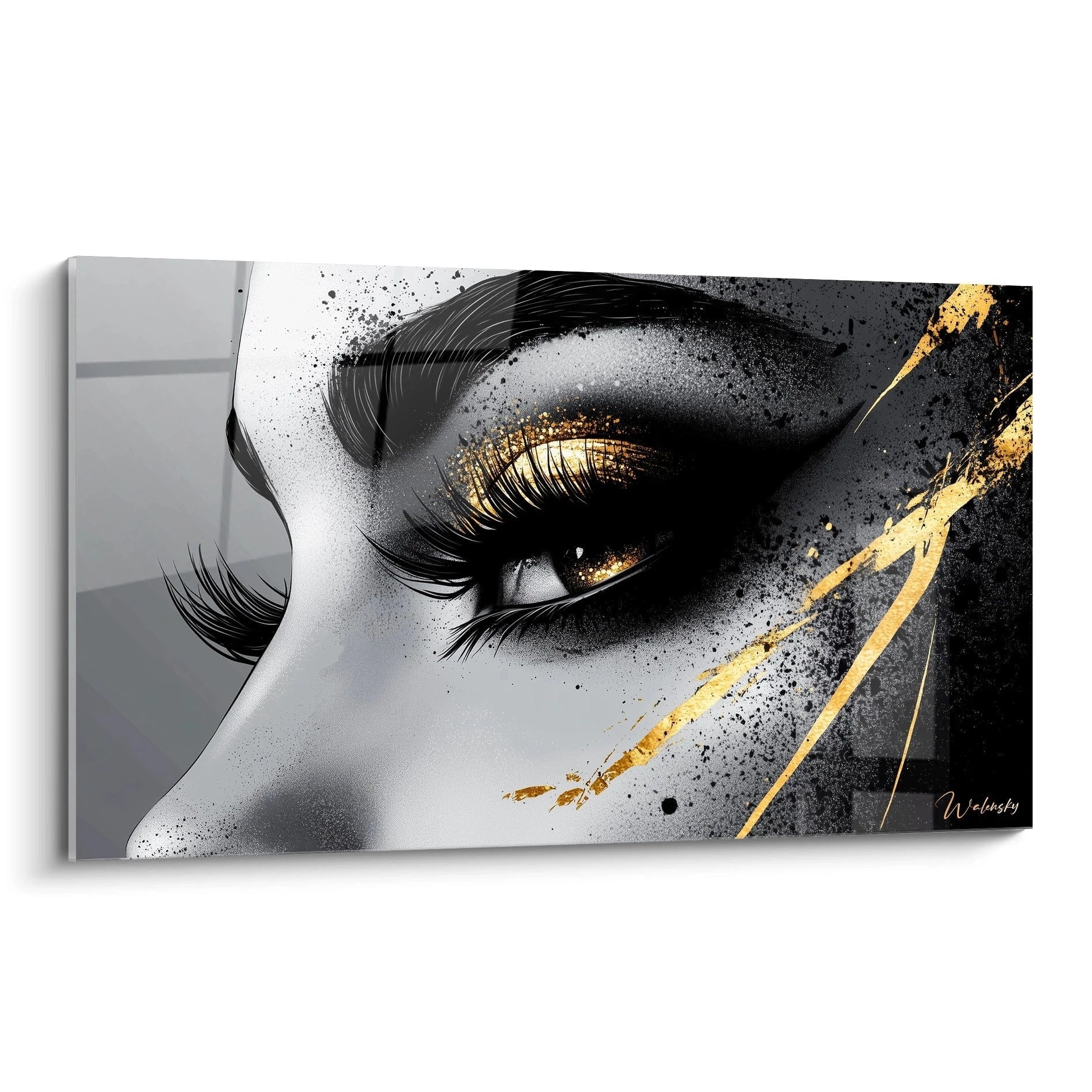 Tableau visage abstrait avec maquillage doré brillant et cils longs signé Walensky
