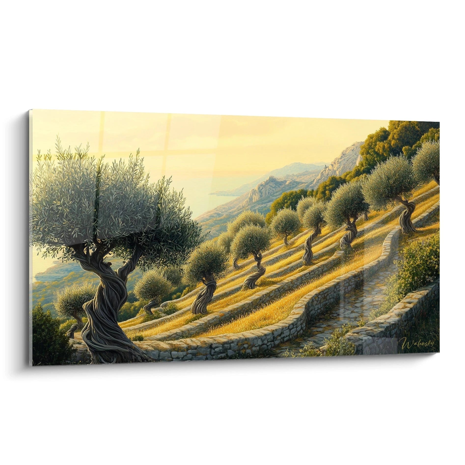 Un tableau artistique représentant une oliveraie en terrasses étagées sur un versant de colline, avec des oliviers tordus aux feuillages argentés, baignés de lumière dorée et surplombant une mer bleue lointaine sous un ciel pâle.