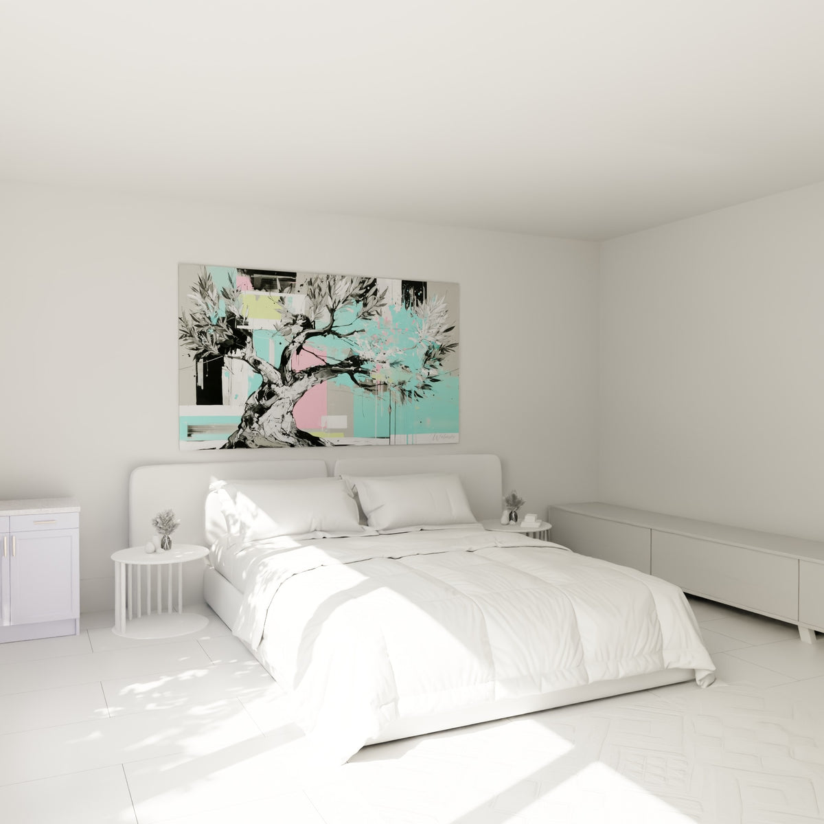 Branches noueuses d'un olivier gris et turquoise accrochées au-dessus d'un lit dans une chambre claire