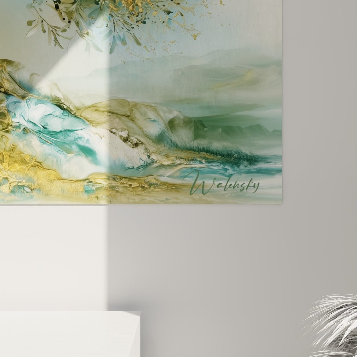 Détail du tronc marbré doré et vert où les coulures turquoise se mêlent au grain de la toile