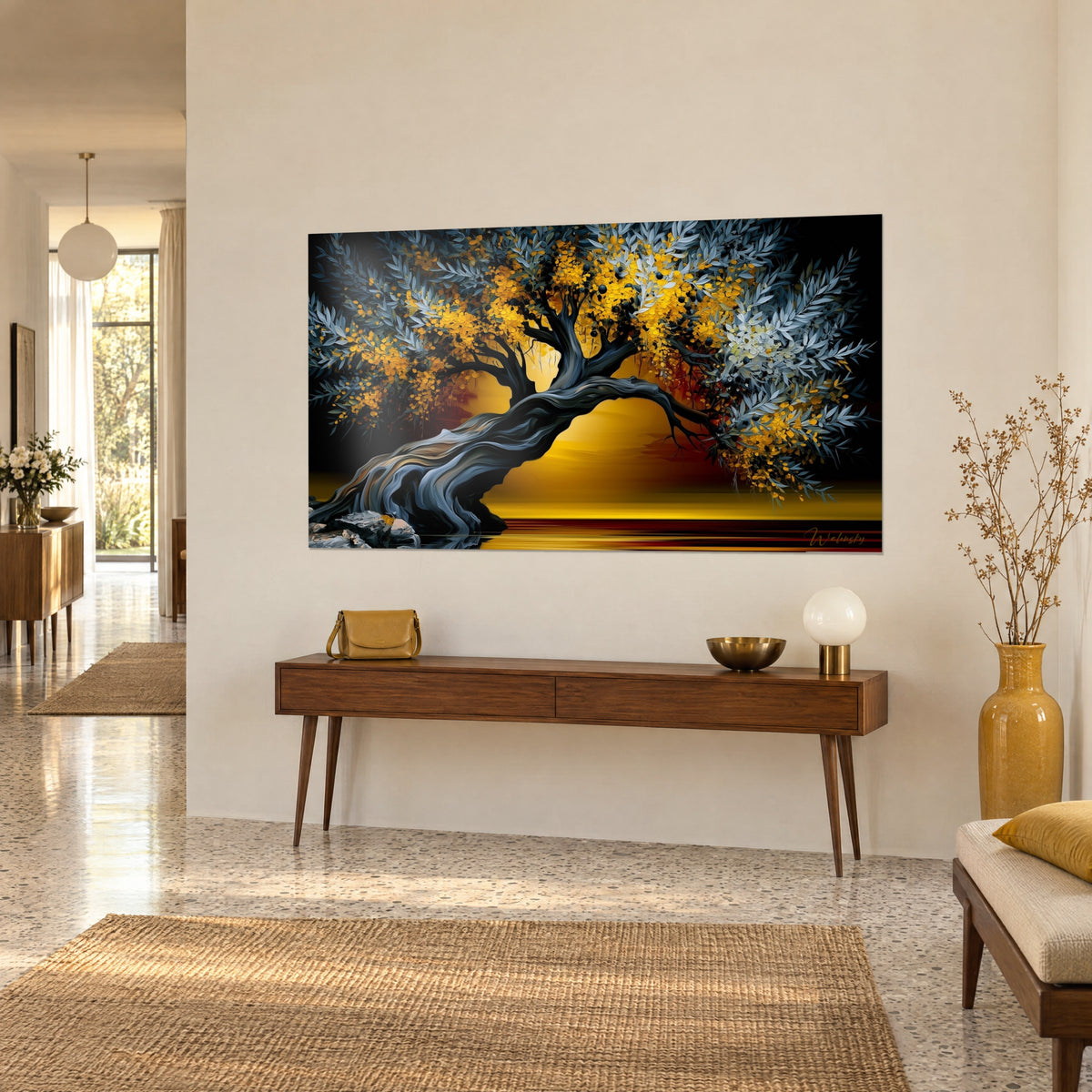 Cuadro de un árbol retorcido con tronco plateado sinuoso, cielo amarillo ámbar y reflejos rojos en el agua, vista de tres cuartos, consola de madera