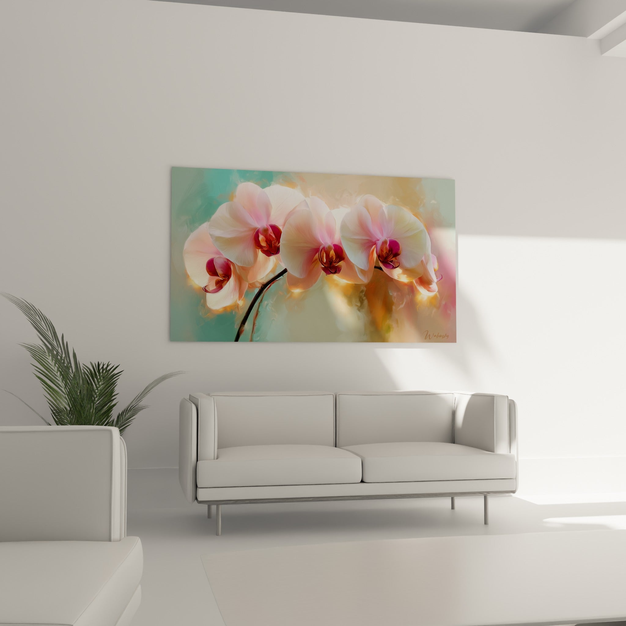 Fleurs d'orchidée blanches et dorées au-dessus d'un canapé dans un salon lumineux