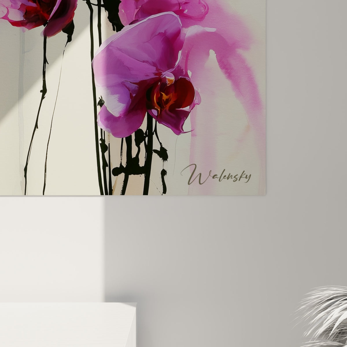 Pétales roses veinés de blanc et coulures grises visibles en gros plan sur la toile