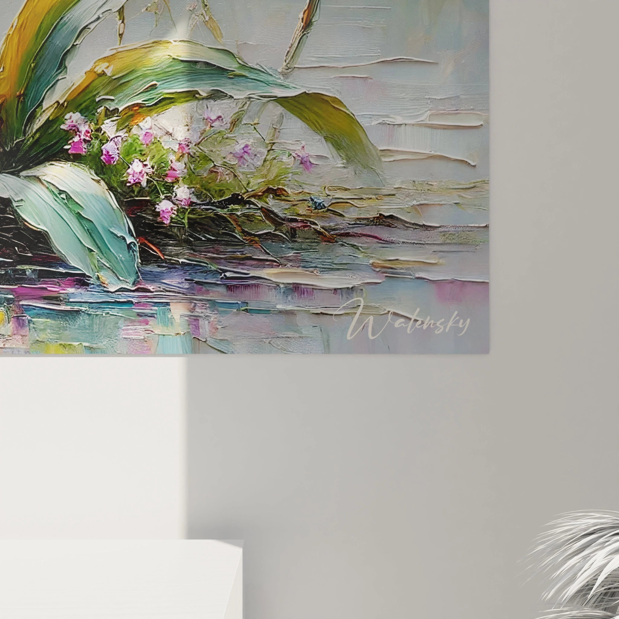 Vue de près du tableau Orchidée, mettant en valeur la texture des pétales et les reflets dorés. Une œuvre artistique qui évoque un jardin aquatique baigné de lumière et de délicatesse.