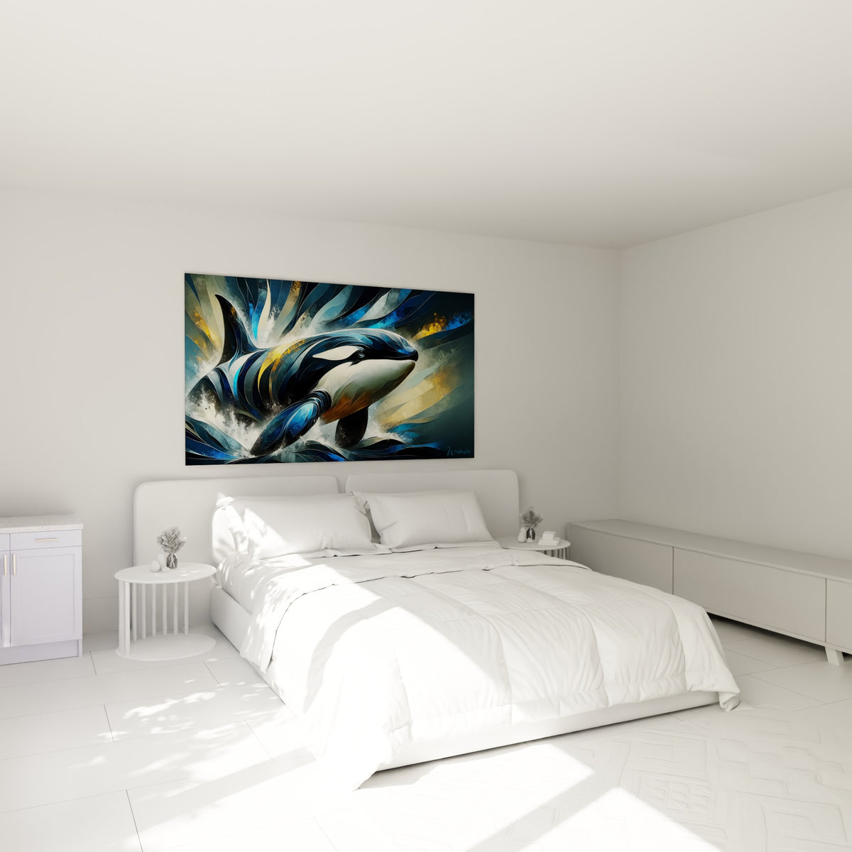 Bond puissant d'une orque anthracite et dorée, accrochée au-dessus d'un lit dans une chambre claire.