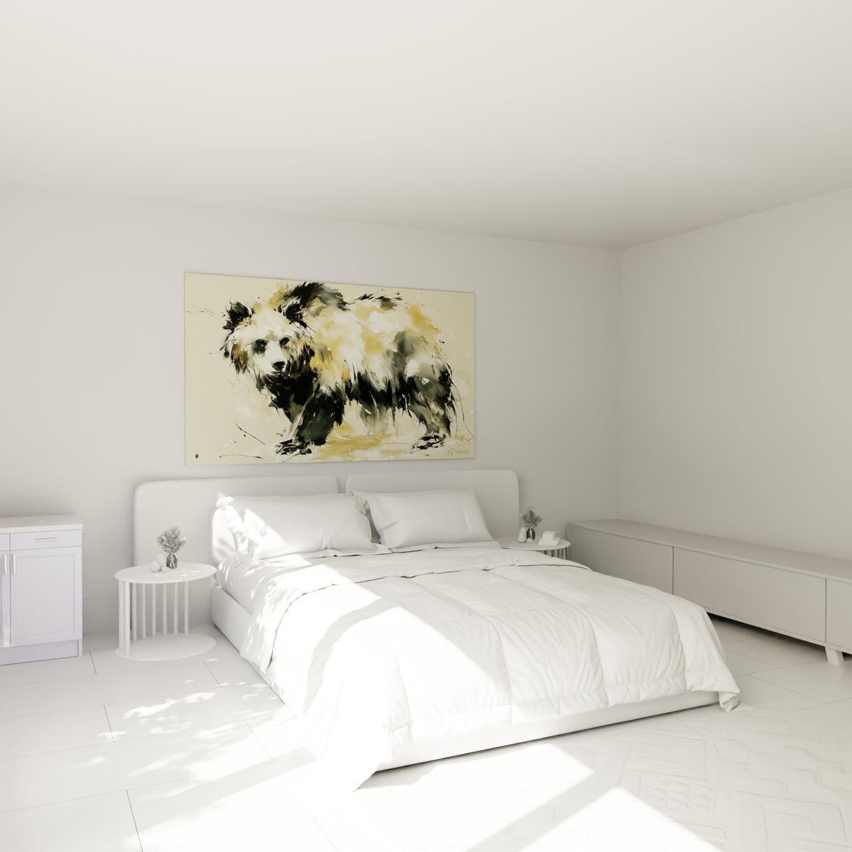 Silhouette d'ours brun ocre et anthracite accrochée au-dessus d'un lit dans une chambre claire