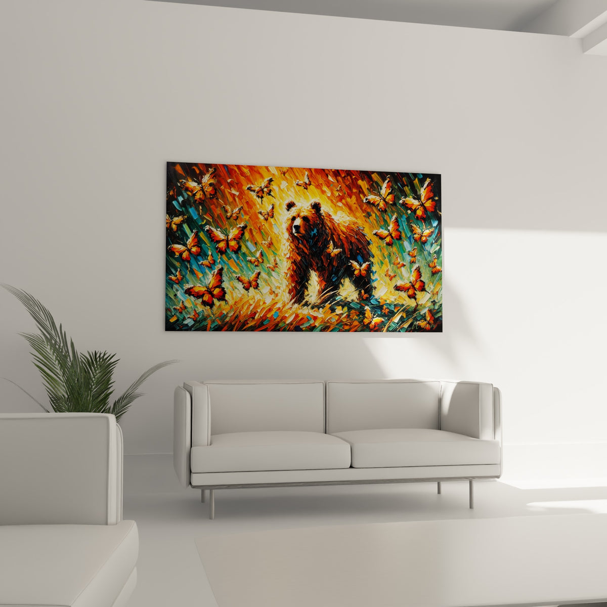 Regard puissant d'un ours brun doré au milieu de papillons flamboyants, au-dessus d'un canapé dans un salon lumineux