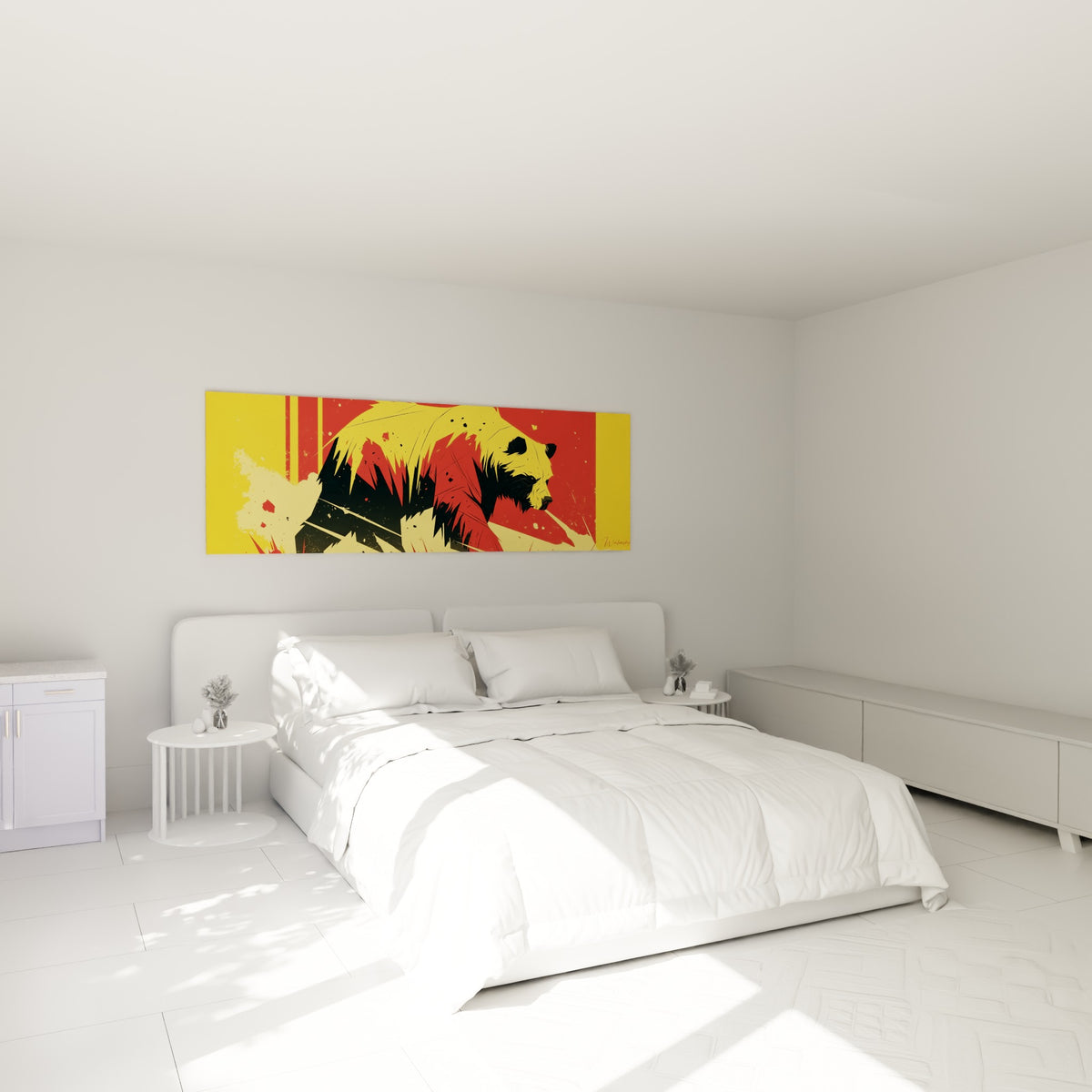 Silhouette d'ours brun jaune et rouge éclatée, accrochée au-dessus d'un lit dans une chambre claire