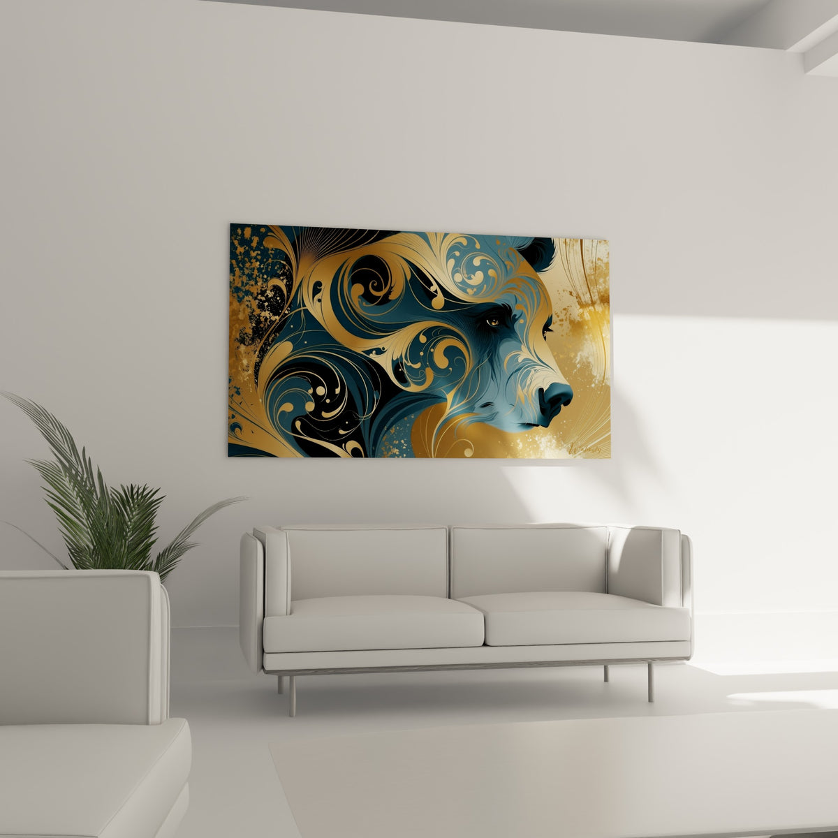 Volutes ocre et bleu nuit dessinant le profil d'un ours brun, accroché au-dessus d'un canapé dans un salon lumineux
