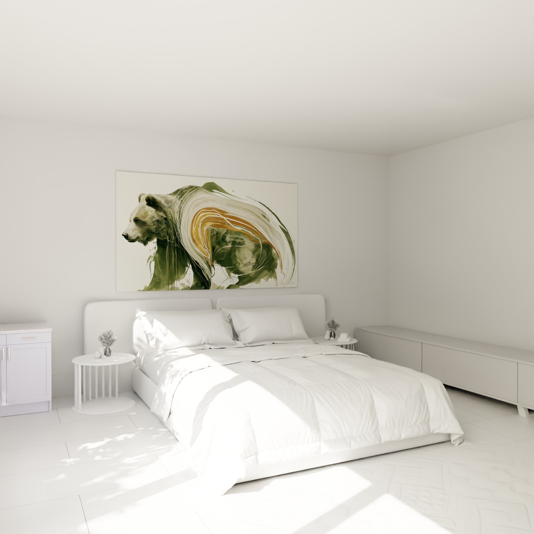 Silhouette d'ours brun mêlant vert kaki et orange doré, accrochée au-dessus d'un lit dans une chambre claire