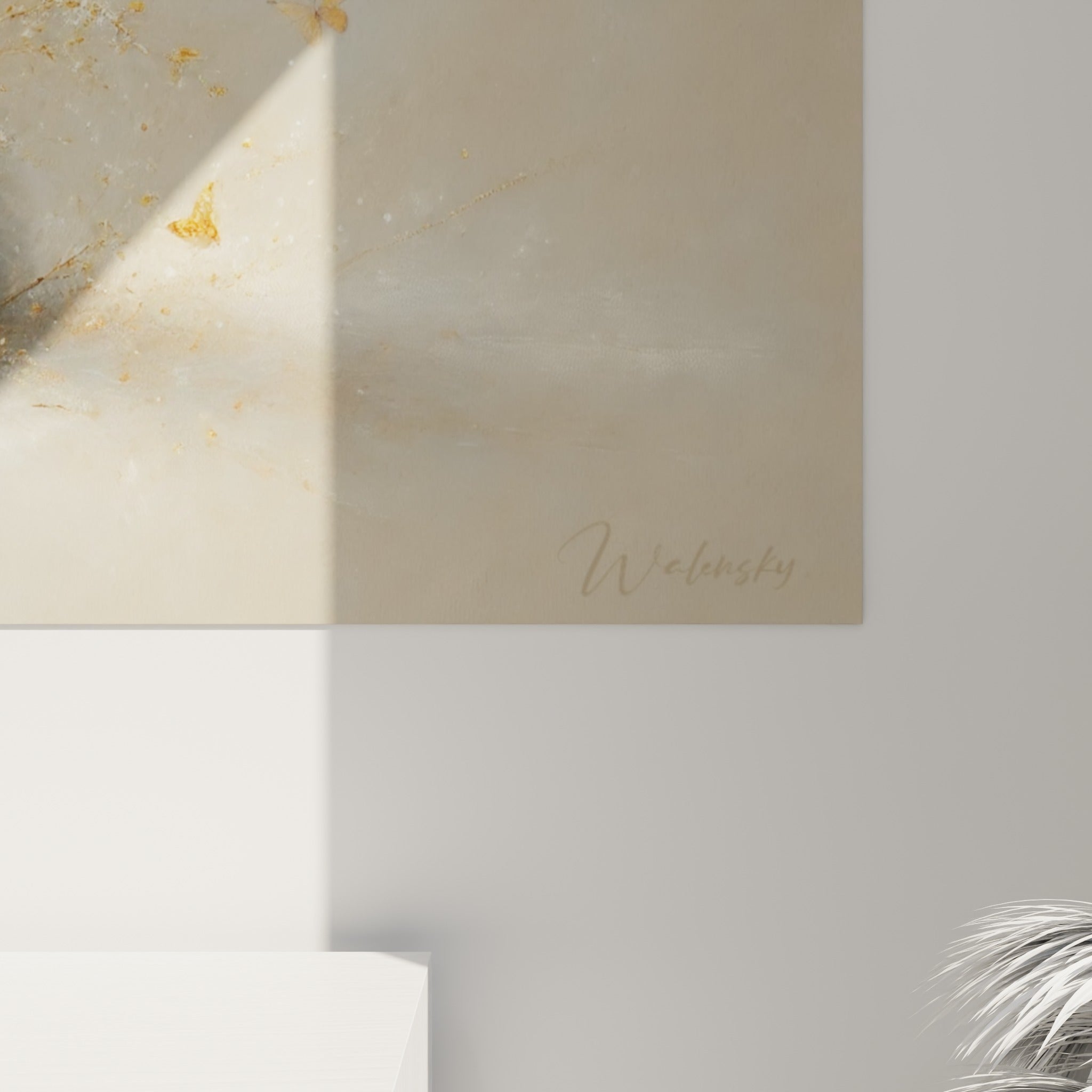 Détail du pelage blanc et des ailes orangées des papillons peints en touches fines et dorées