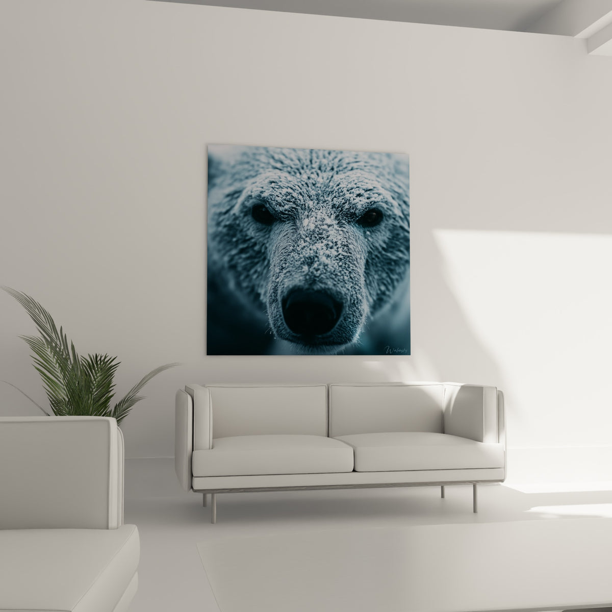 Regard intense d'ours polaire aux tons bleu pastel et blanc au-dessus d'un canapé dans un salon lumineux