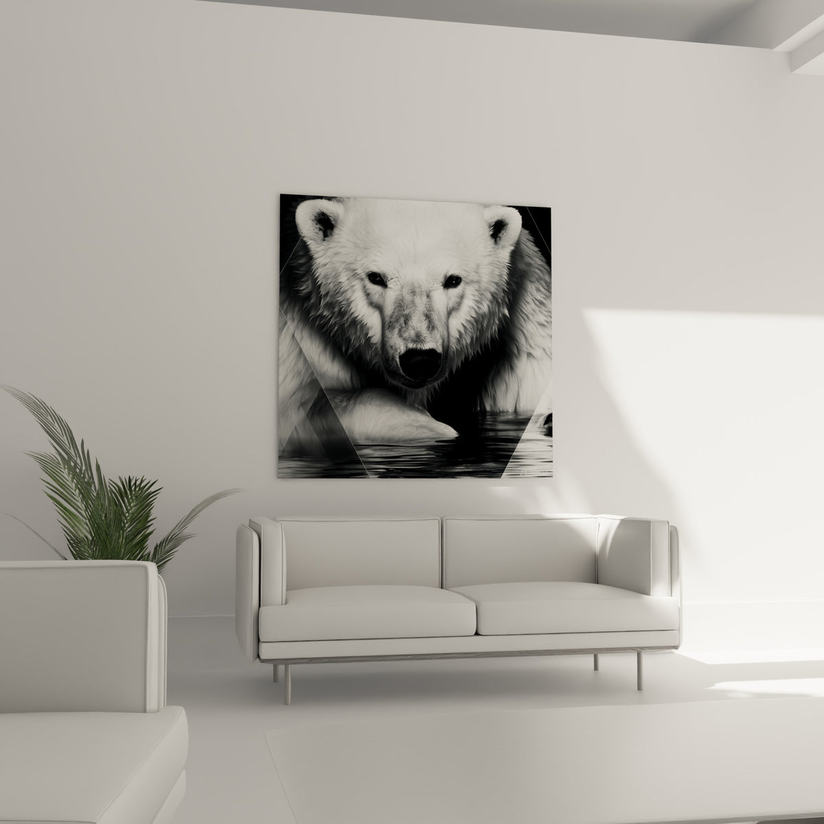 Fourrure d'ours polaire blanche et anthracite hérissée de gouttes d'eau, au-dessus d'un canapé dans un salon lumineux