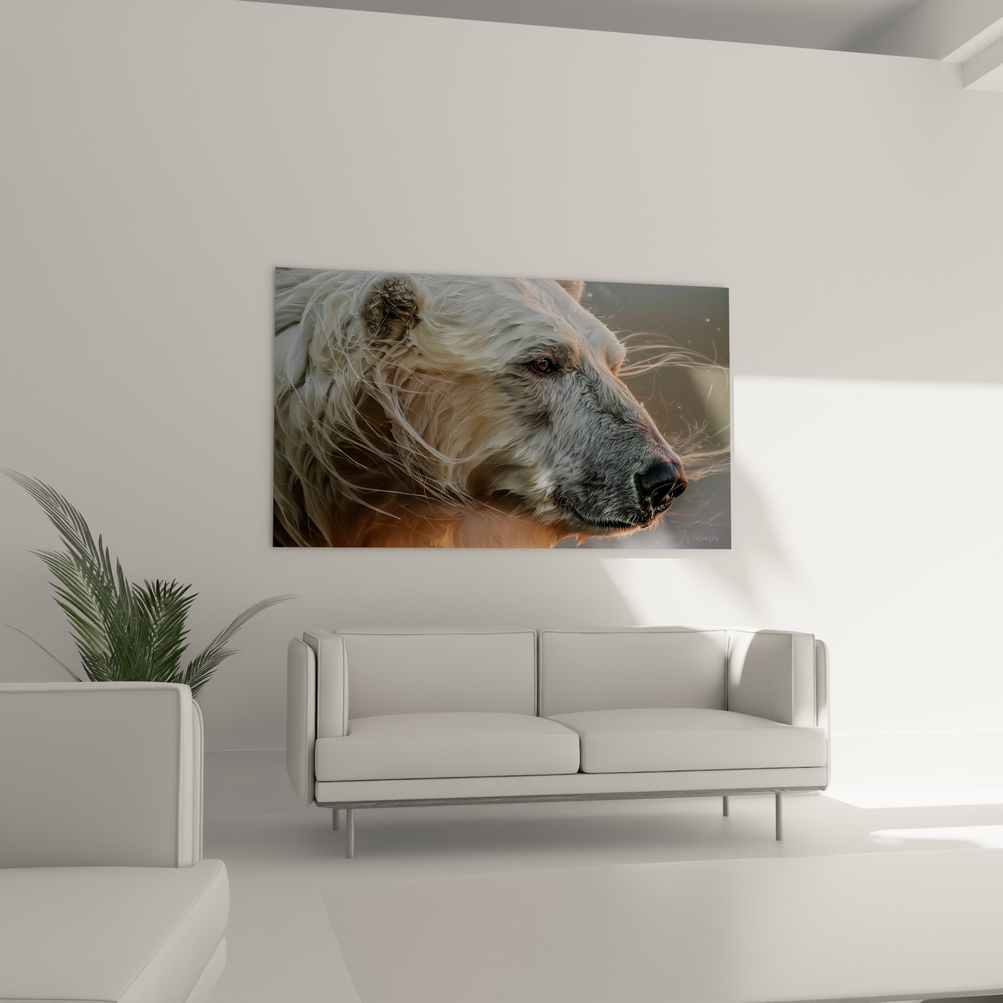 Regard ambré d'ours polaire traversé de lumière cuivrée, suspendu au-dessus d'un canapé dans un salon lumineux