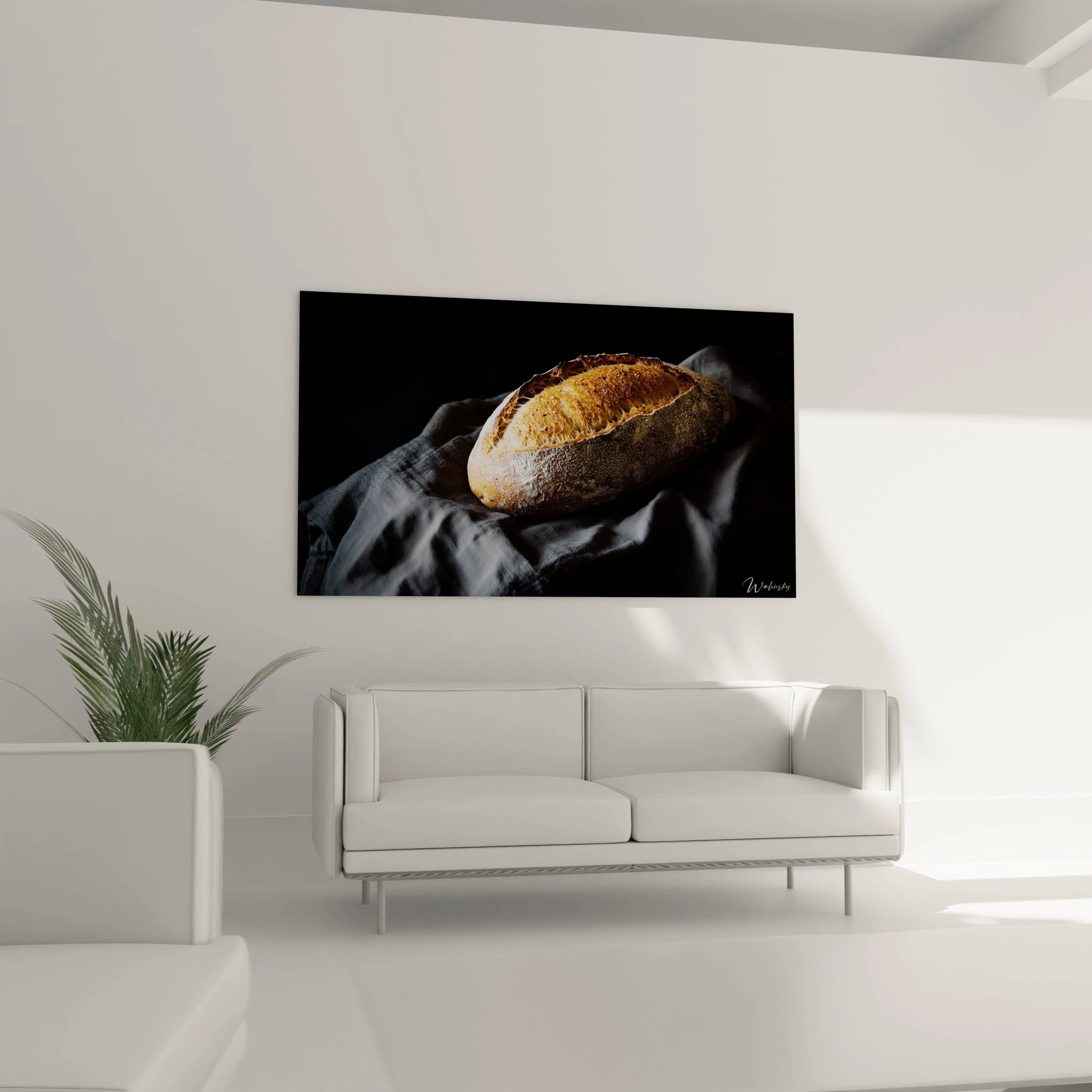 Un tableau olive mettant en scène des olives mûres et une bouteille d’huile sur une surface neutre, avec des feuilles détaillées et un effet d’ombre subtil créant un contraste naturel et équilibré.