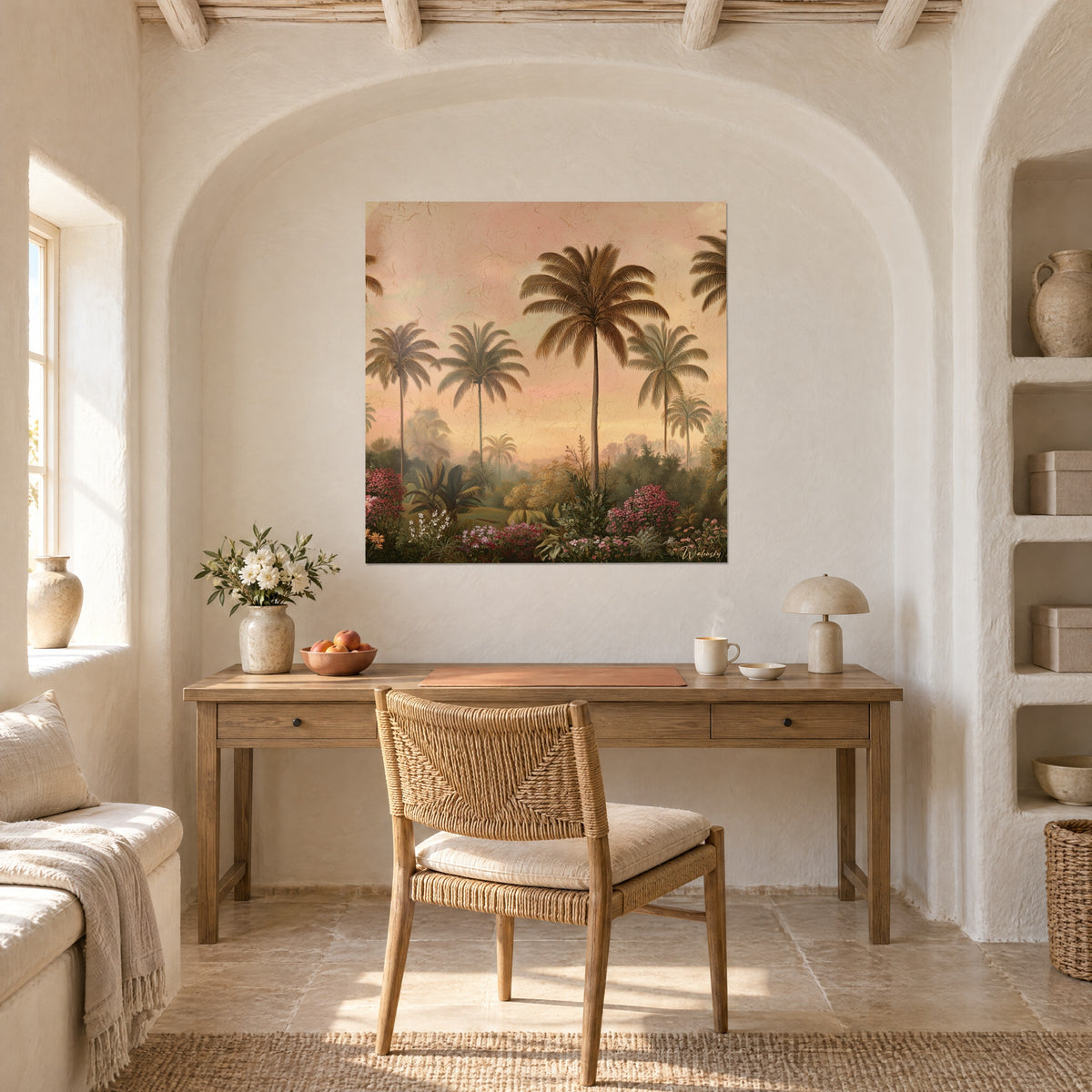 Cuadro paisaje tropical vintage, palmeras doradas y marrones, suave bruma rosa y macizos de flores, encima de un escritorio de madera en una hornacina abovedada