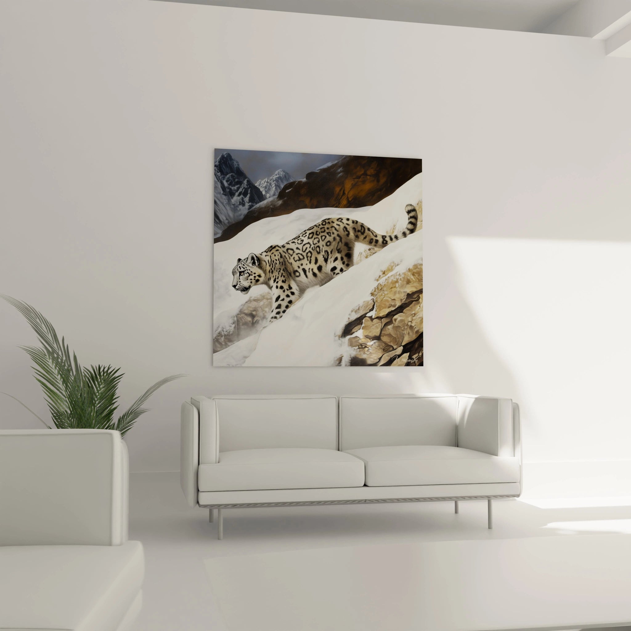 Tableau panthère des neiges par Walensky accroché dans un salon blanc moderne