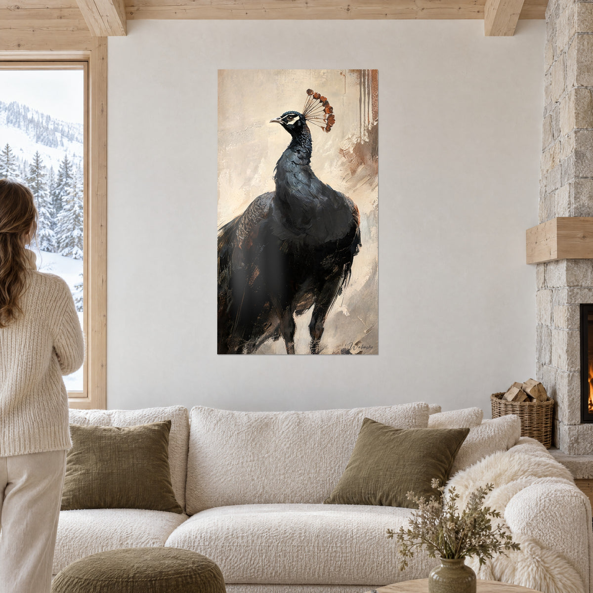 Silhouette du paon anthracite et roux accrochée au-dessus d'un lit dans une chambre claire