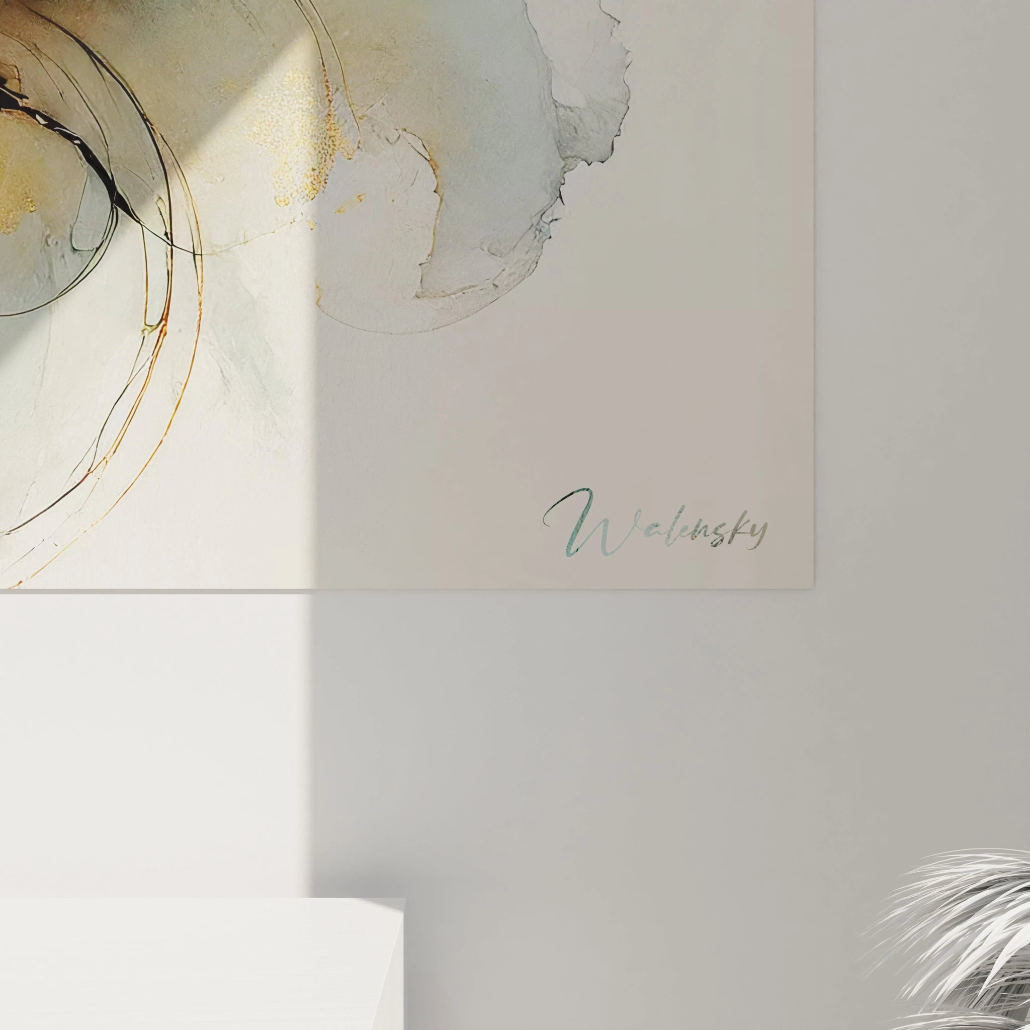 Vue de pres, ce tableau scarabee revele des details subtils entre realisme et abstraction. Chaque trait capture la force et la beaute de cet insecte sacre avec des couleurs vibrantes.