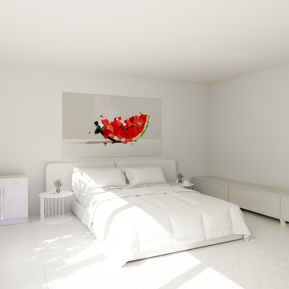 Tranche de pastèque rouge et blanche accrochée au-dessus d'un lit dans une chambre claire