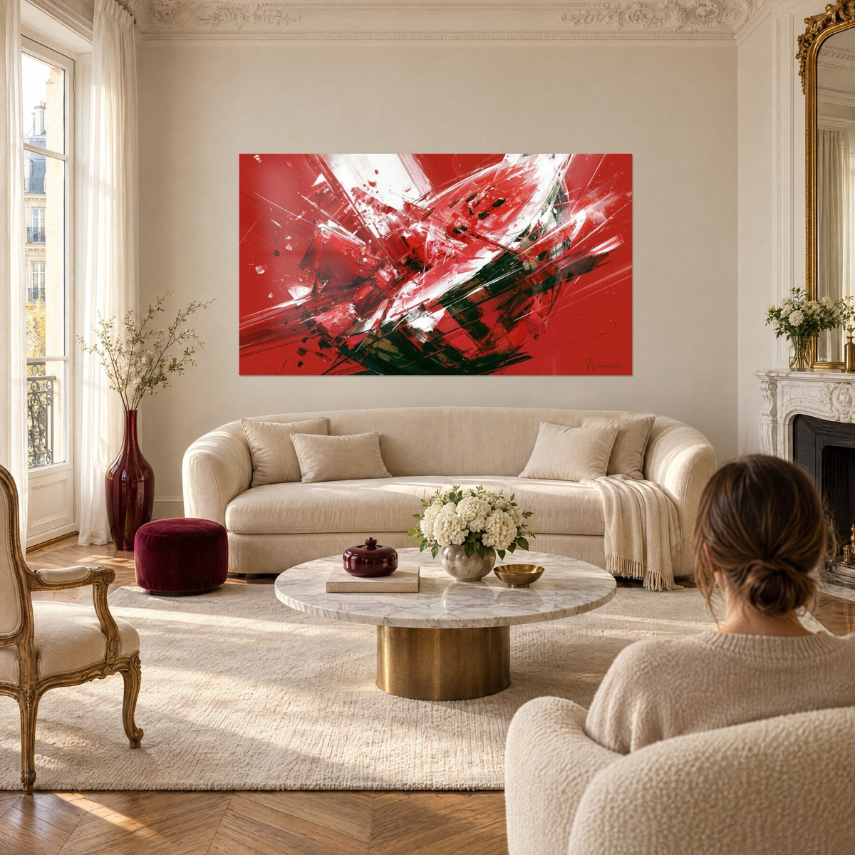 Tableau pastèque éclatée en éclats rouges et blancs, pépins noirs semés, couple de dos au-dessus d'un canapé dans un salon lumineux