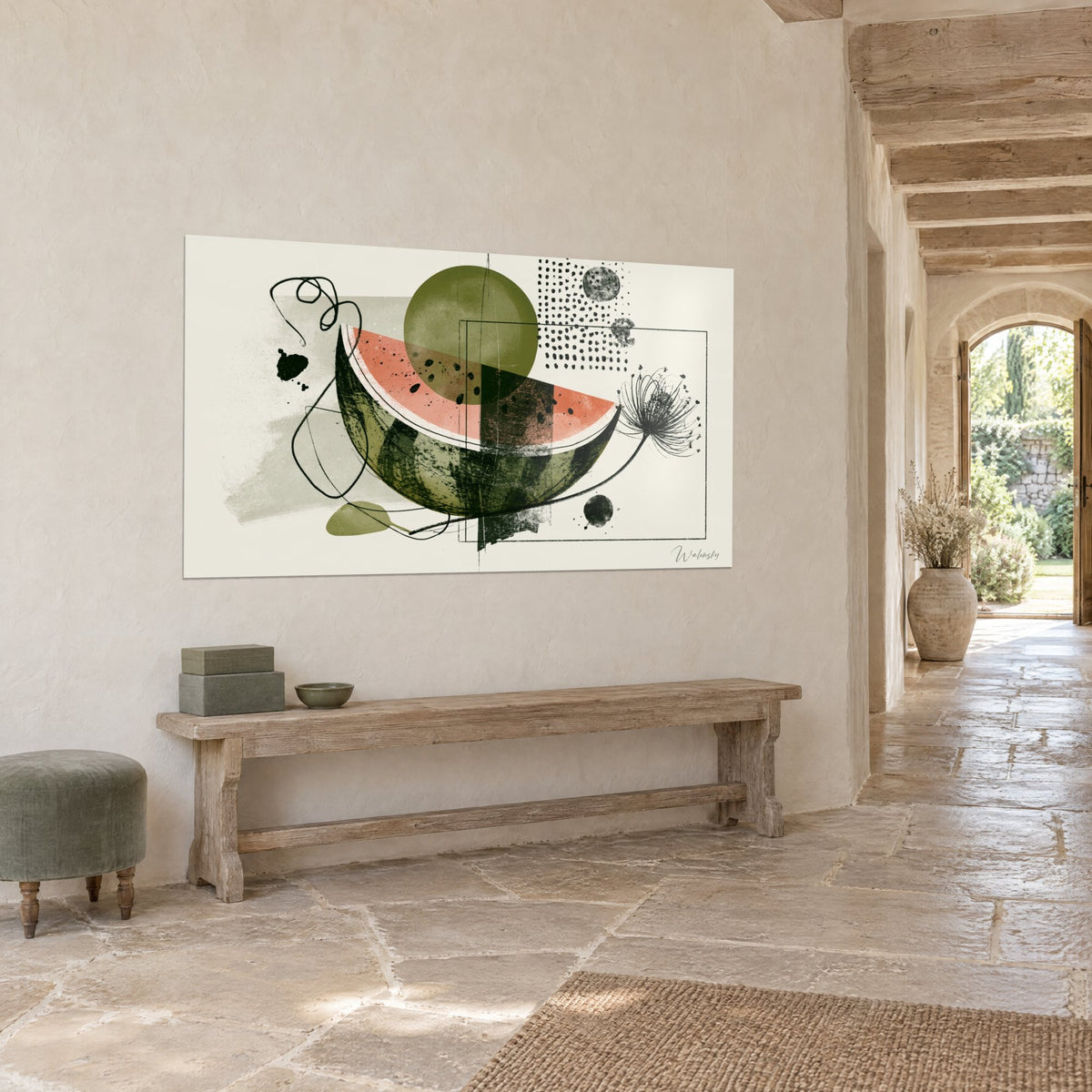 Tableau melon d'eau stylisé, chair rose corail et écorce vert olive striée, sur un mur de pierre, vue de trois-quarts