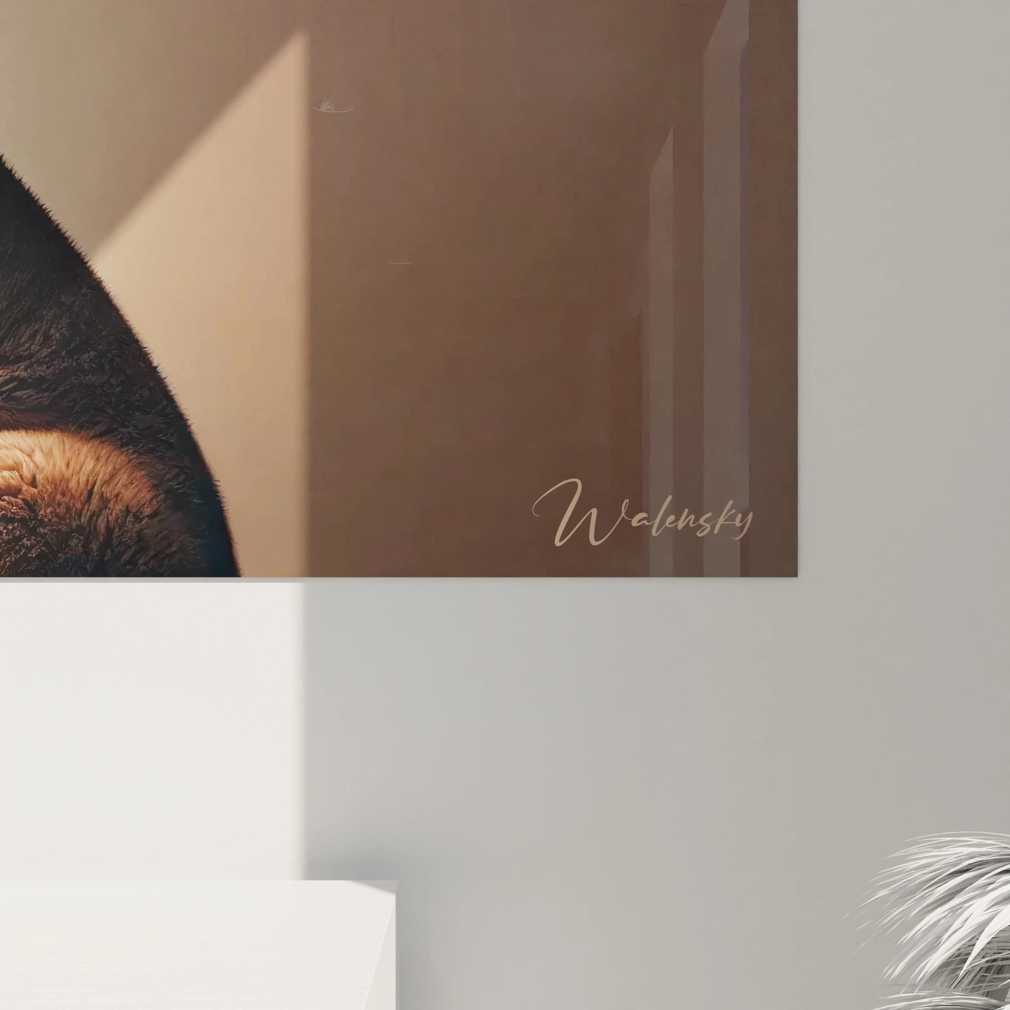 Une vue de près du tableau kangourou révèle la finesse des détails. La texture de la fourrure et de l'arbre ajoute une profondeur réaliste. Un véritable chef-d'œuvre pour les amateurs d'art authentique.