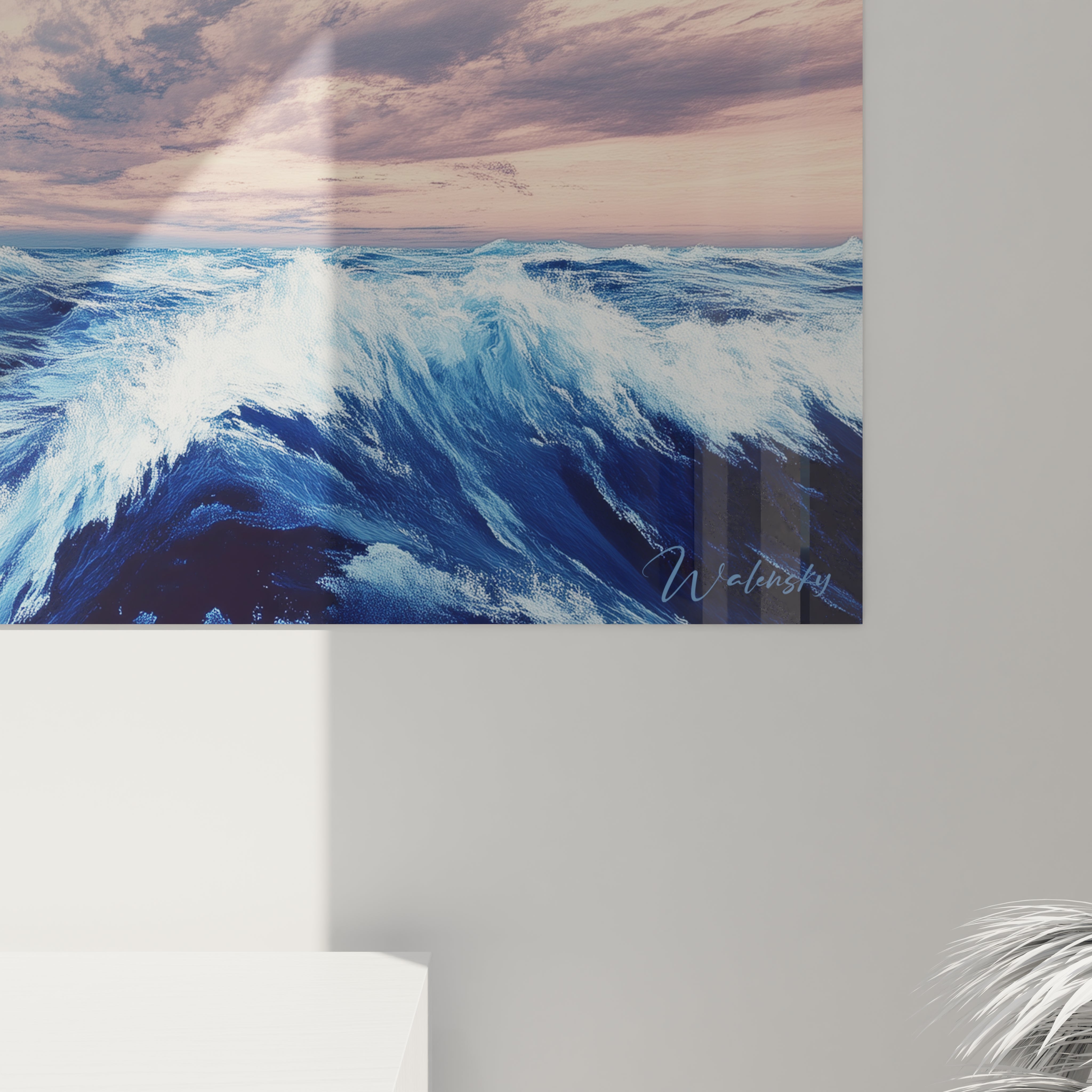 Un tableau mer saisissant la force brute de l'océan avec ses vagues bleues aux textures détaillées et crêtes blanches mousseuses, contrastant avec la douceur d'un ciel aux couleurs transitionnelles, du bleu profond au rose tendre, évoquant l'aube ou le crépuscule sur les eaux tempétueuses.