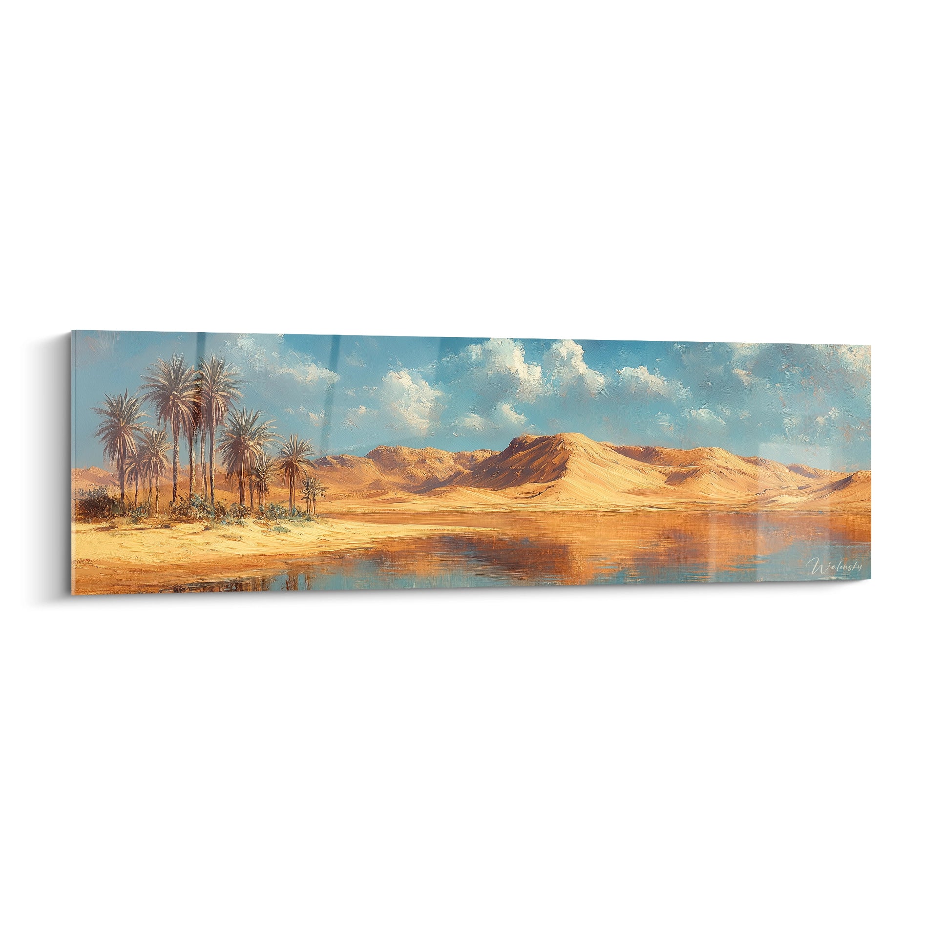 Un tableau paysage désertique montrant une oasis de palmiers élancés face à des dunes dorées et des montagnes ocres. Un point d'eau reflète le ciel bleu nuageux, créant une harmonie entre textures sableuses et surfaces miroitantes.