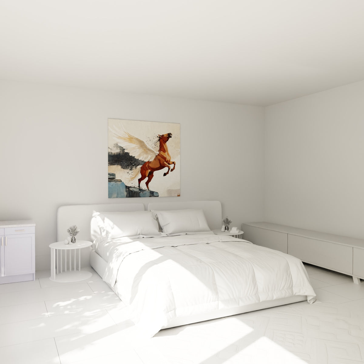 Créature ailée brune et bleue en plein envol, accrochée au-dessus d'un lit dans une chambre claire
